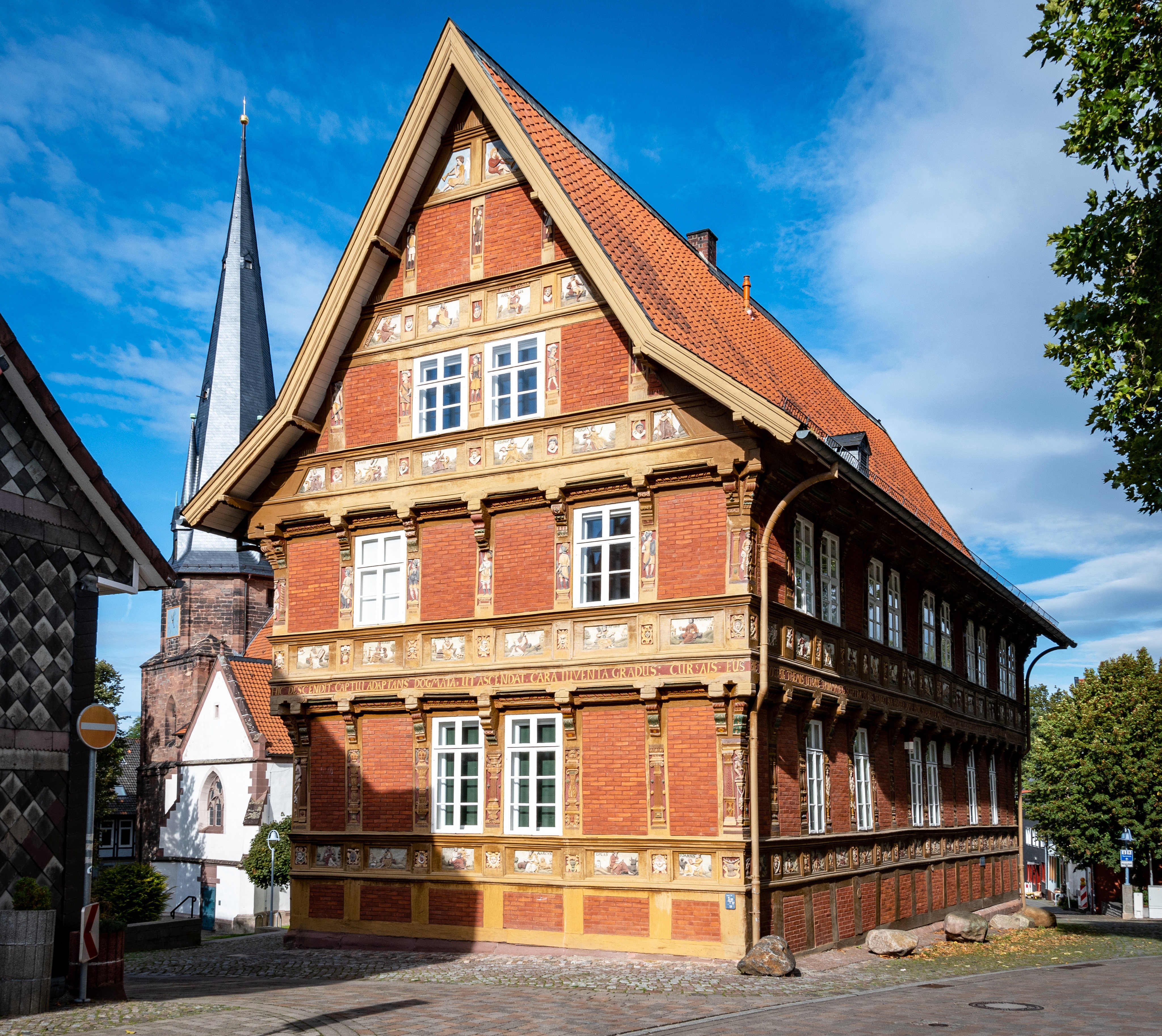 Half-timbered house in Alfeld, Germany HD Wallpaper