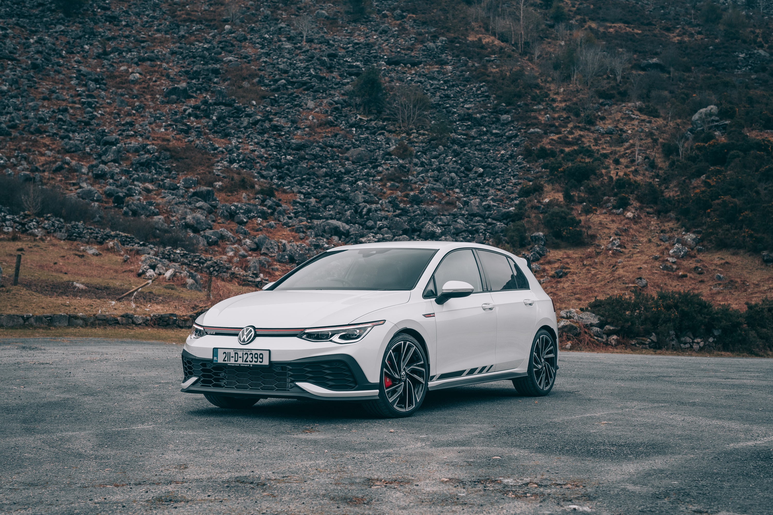 White 2021 Volkswagen Golf GTI Clubsport in Ireland HD Wallpaper