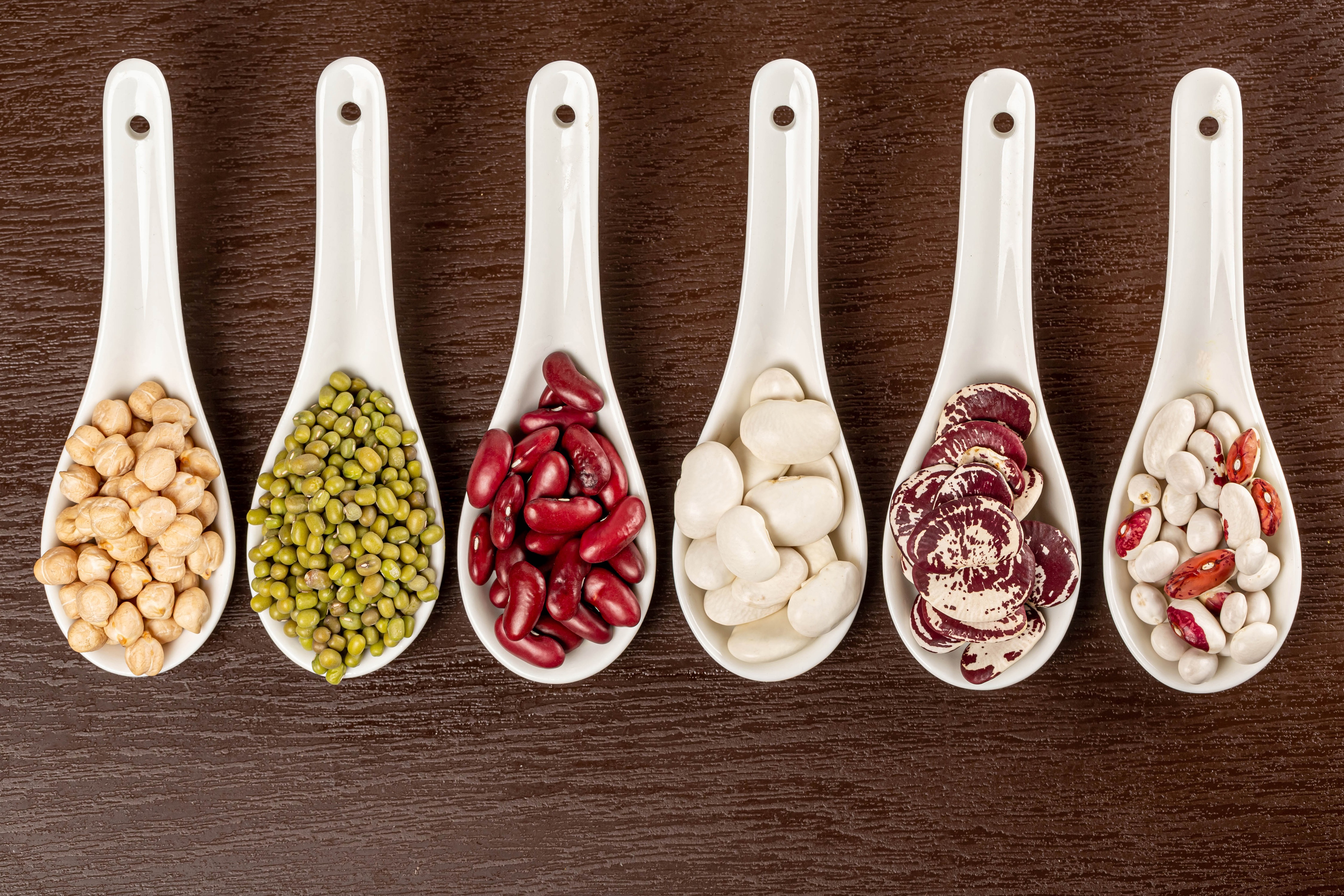 Six Spoons of Assorted Beans and Chickpeas HD Wallpaper