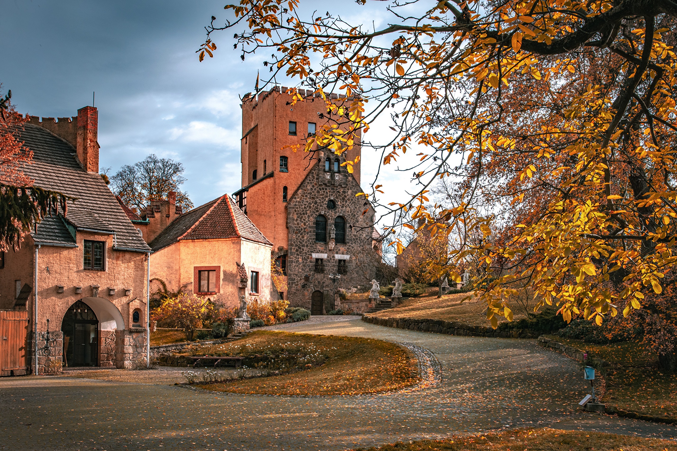 Roseburg Castle in Germany during Autumn HD Wallpaper