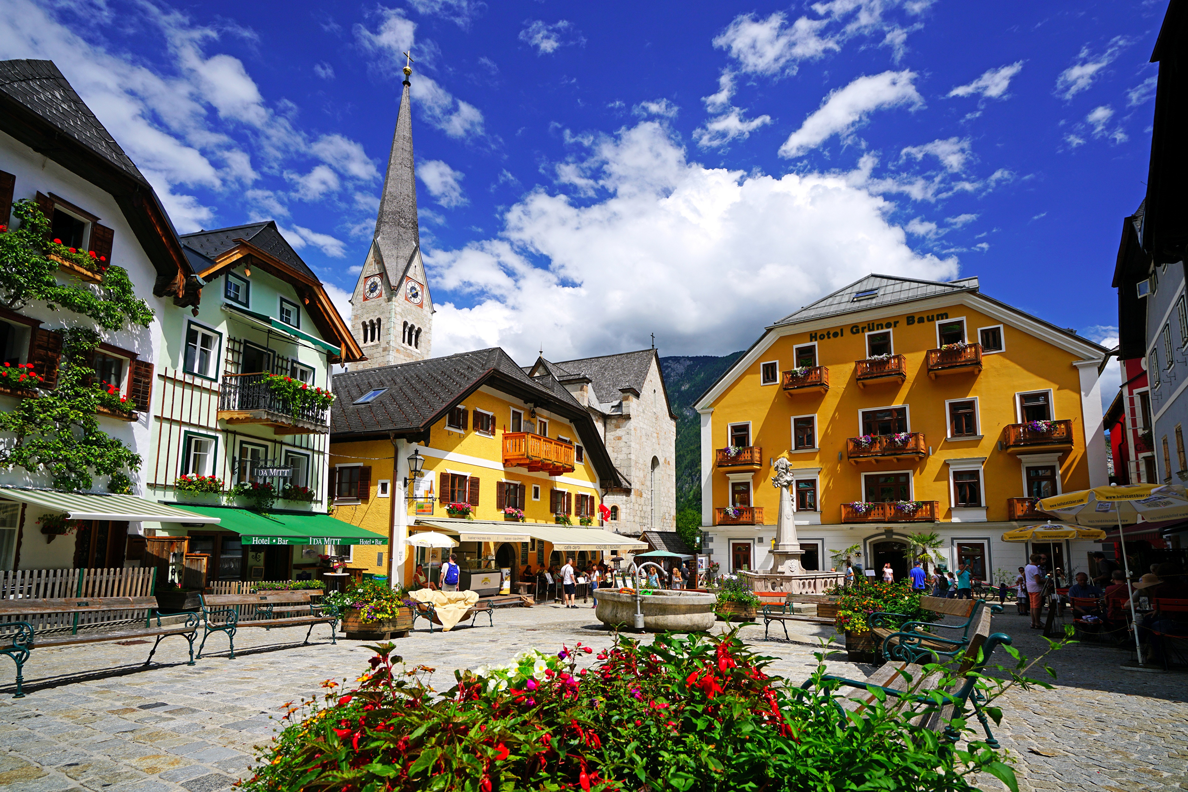Hallstatt, Austria Town Square with Church HD Wallpaper