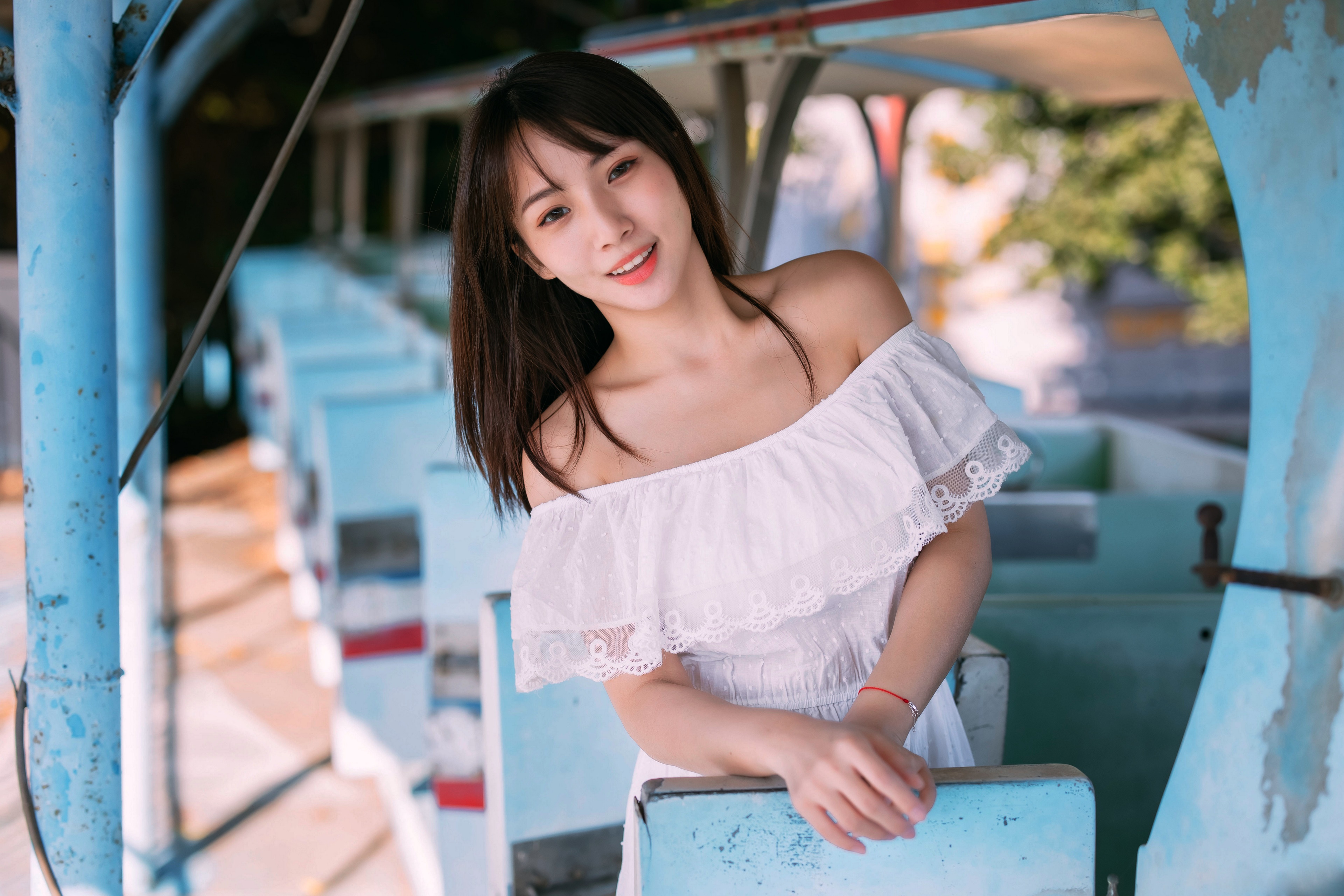 Asian woman in white dress smiling HD Wallpaper