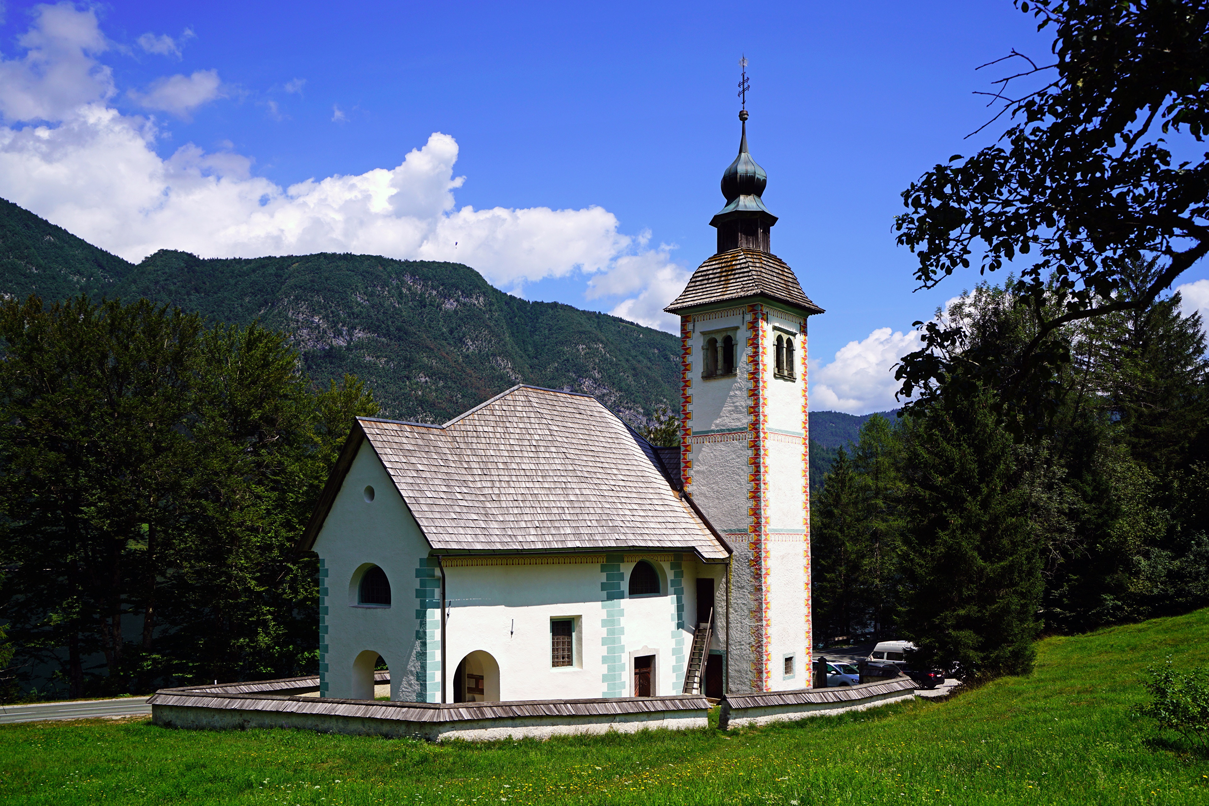 Church of St. John the Baptist, Slovenia HD Wallpaper