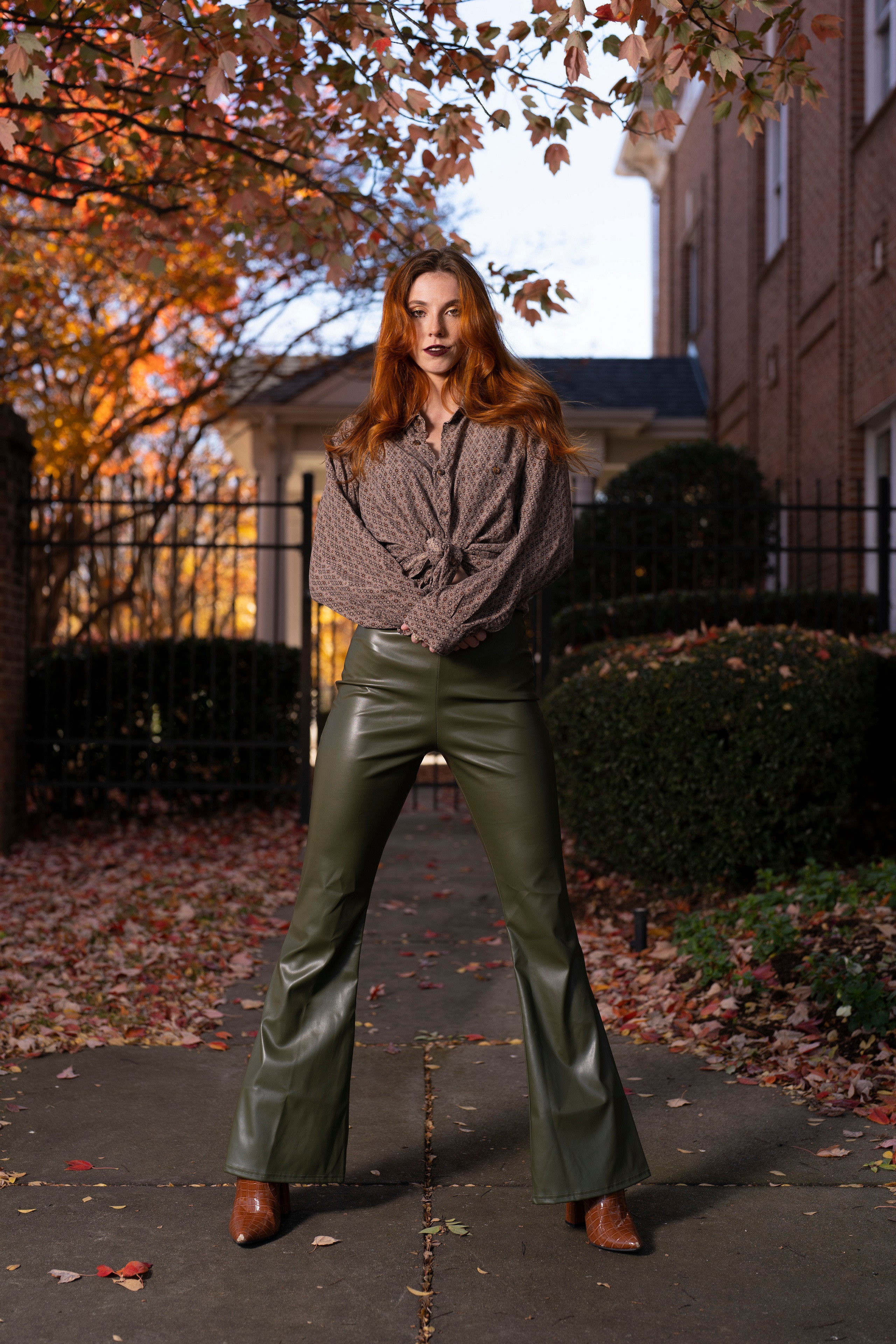 Taylor Freeze in a formal shirt and trousers HD Phone Wallpaper