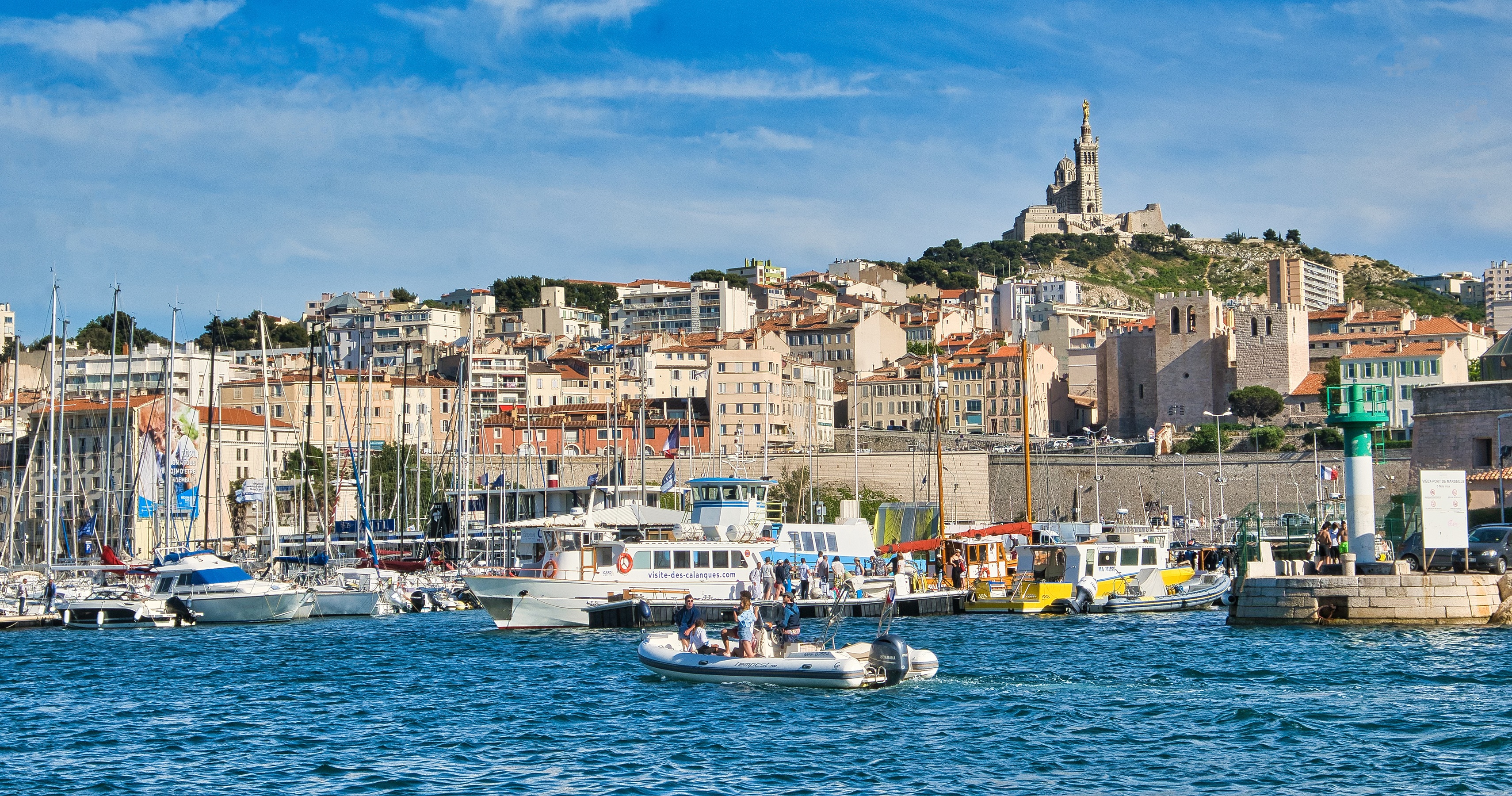 Boats in Marseille Harbor with Notre-Dame de la Garde HD Wallpaper