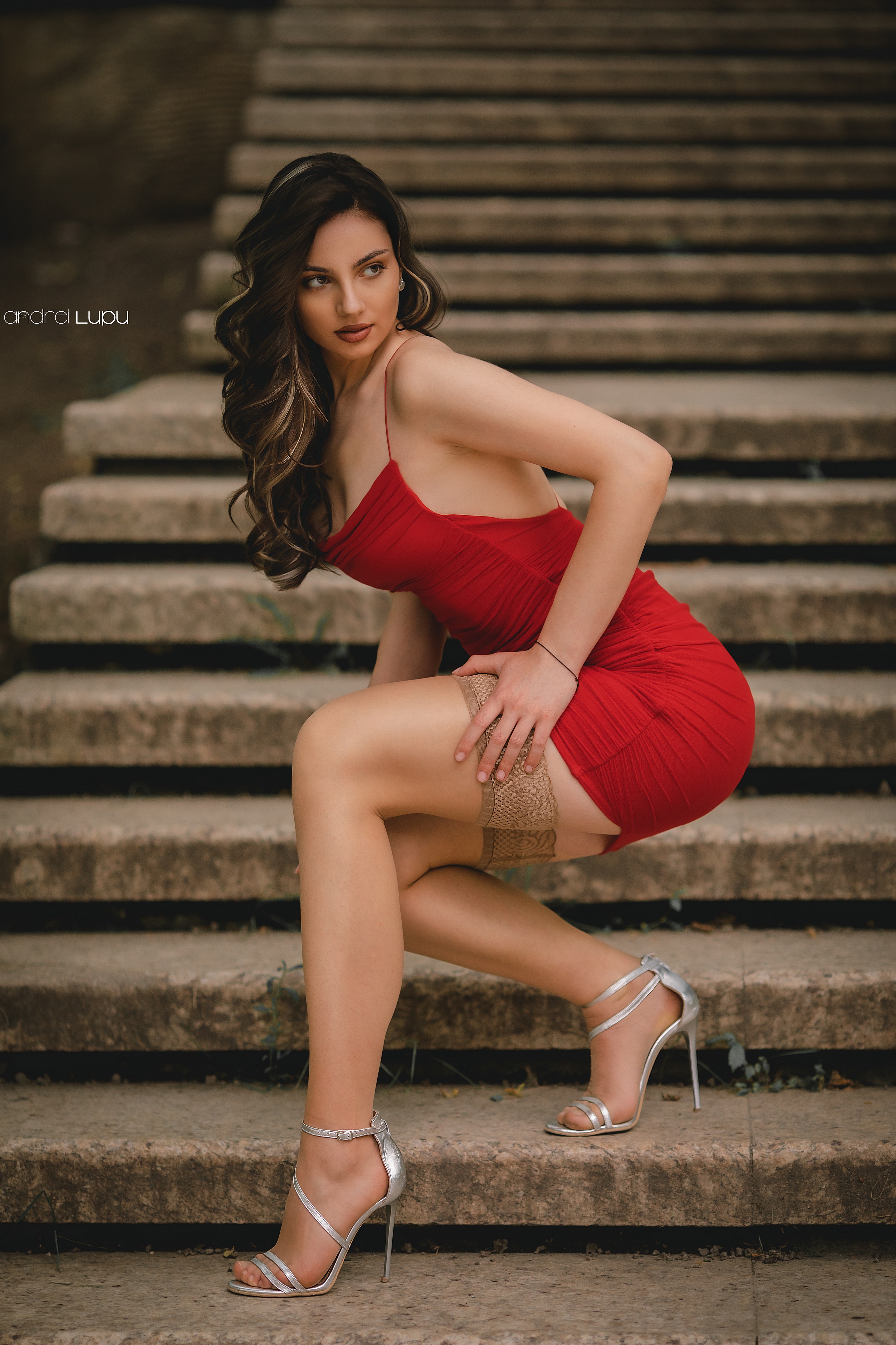 Alexandra Lupu on Stairs HD Phone Wallpaper