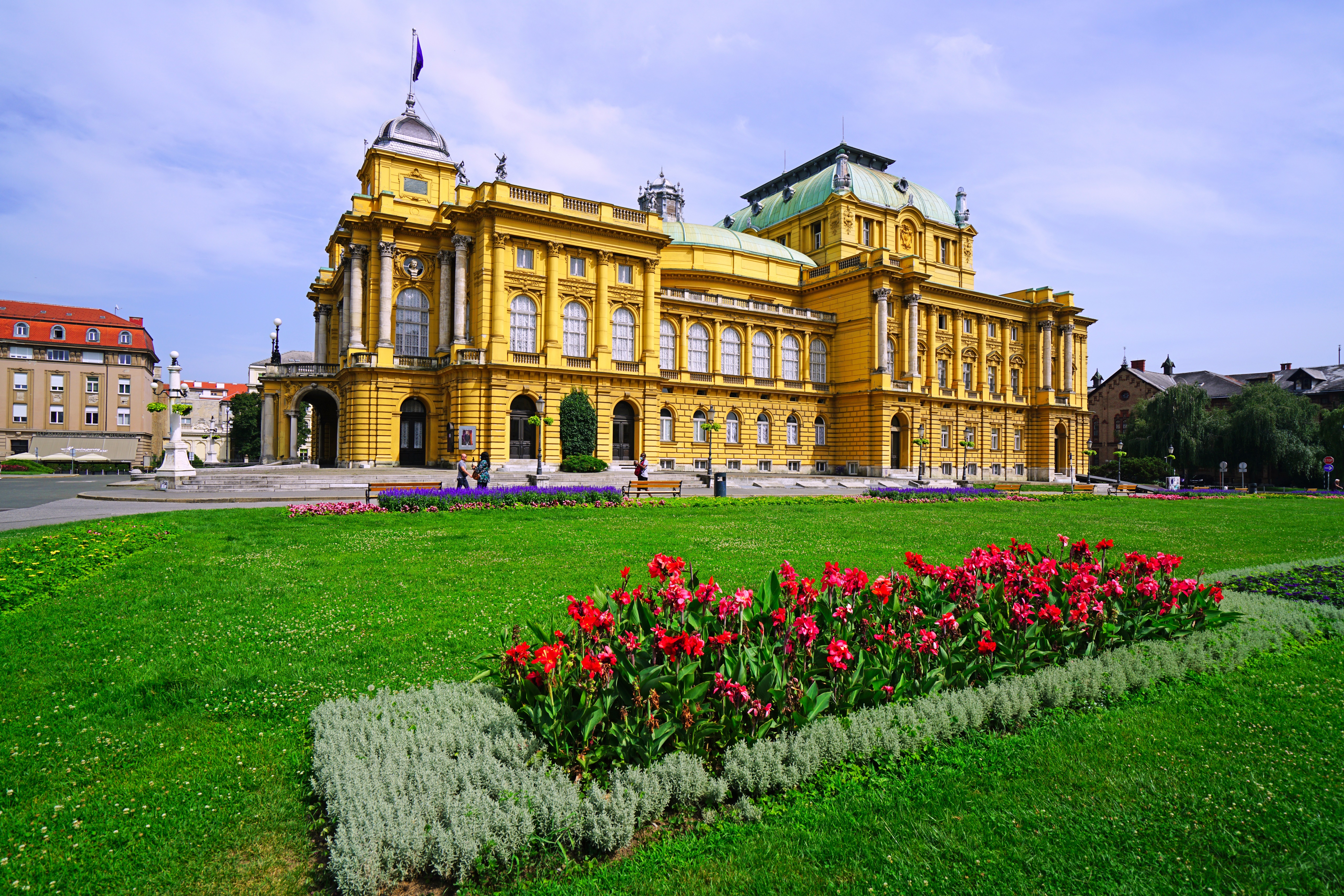 Croatian National Theatre in Zagreb, Croatia HD Wallpaper