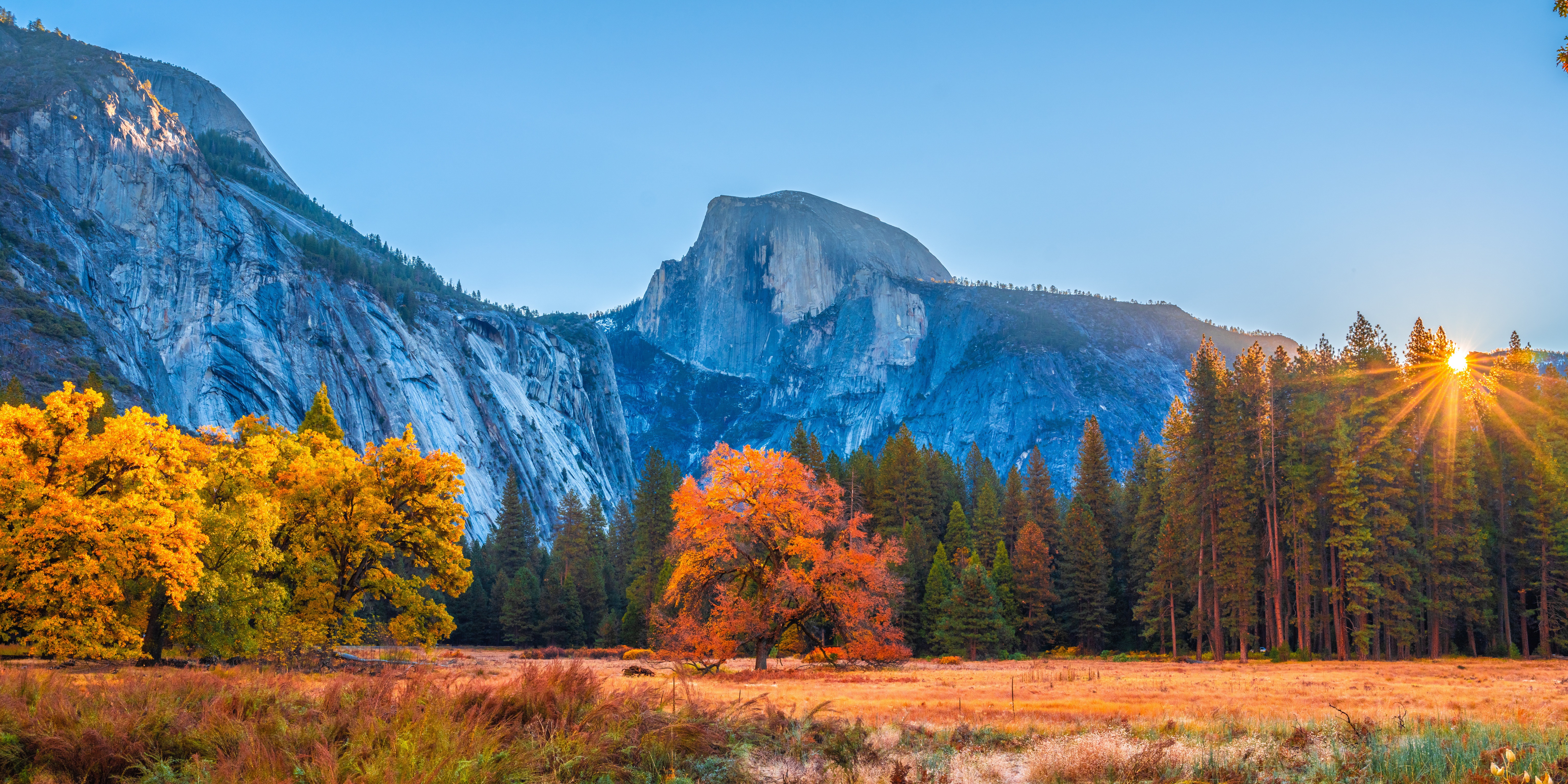 Yosemite National Park Mountains in Autumn HD Wallpaper