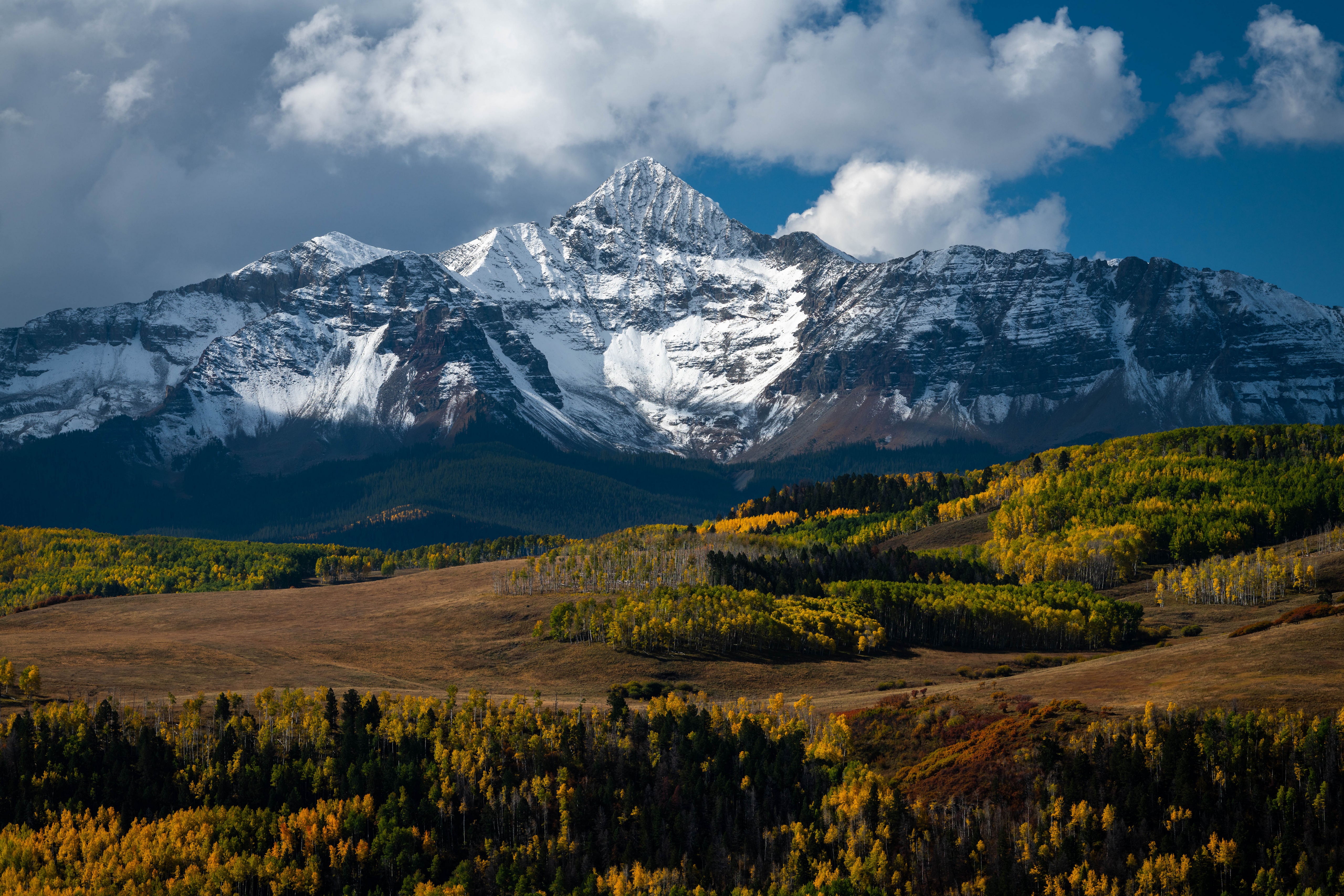 Mount Wilson in Autumn, USA HD Wallpaper