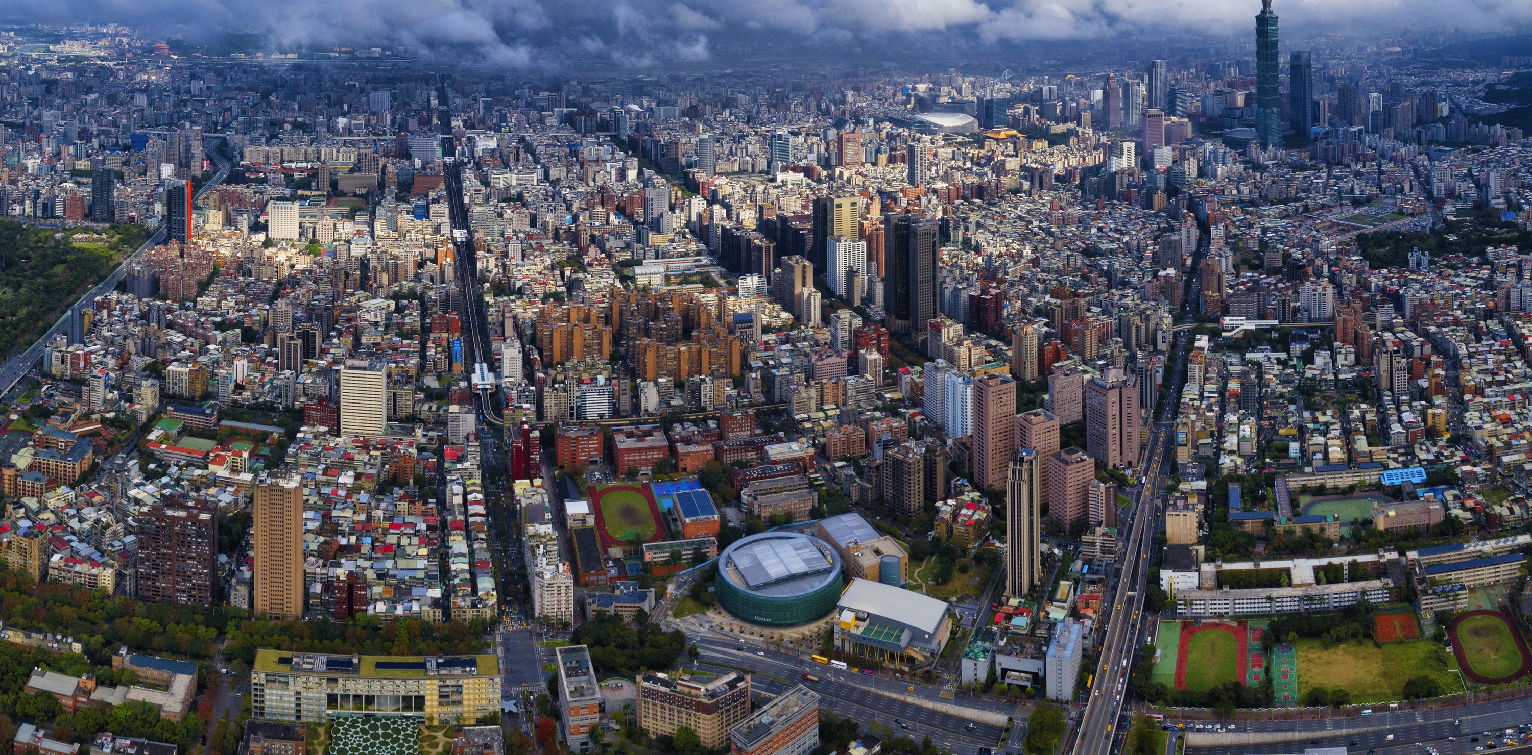 Aerial view of Taipei City, Taiwan HD Wallpaper