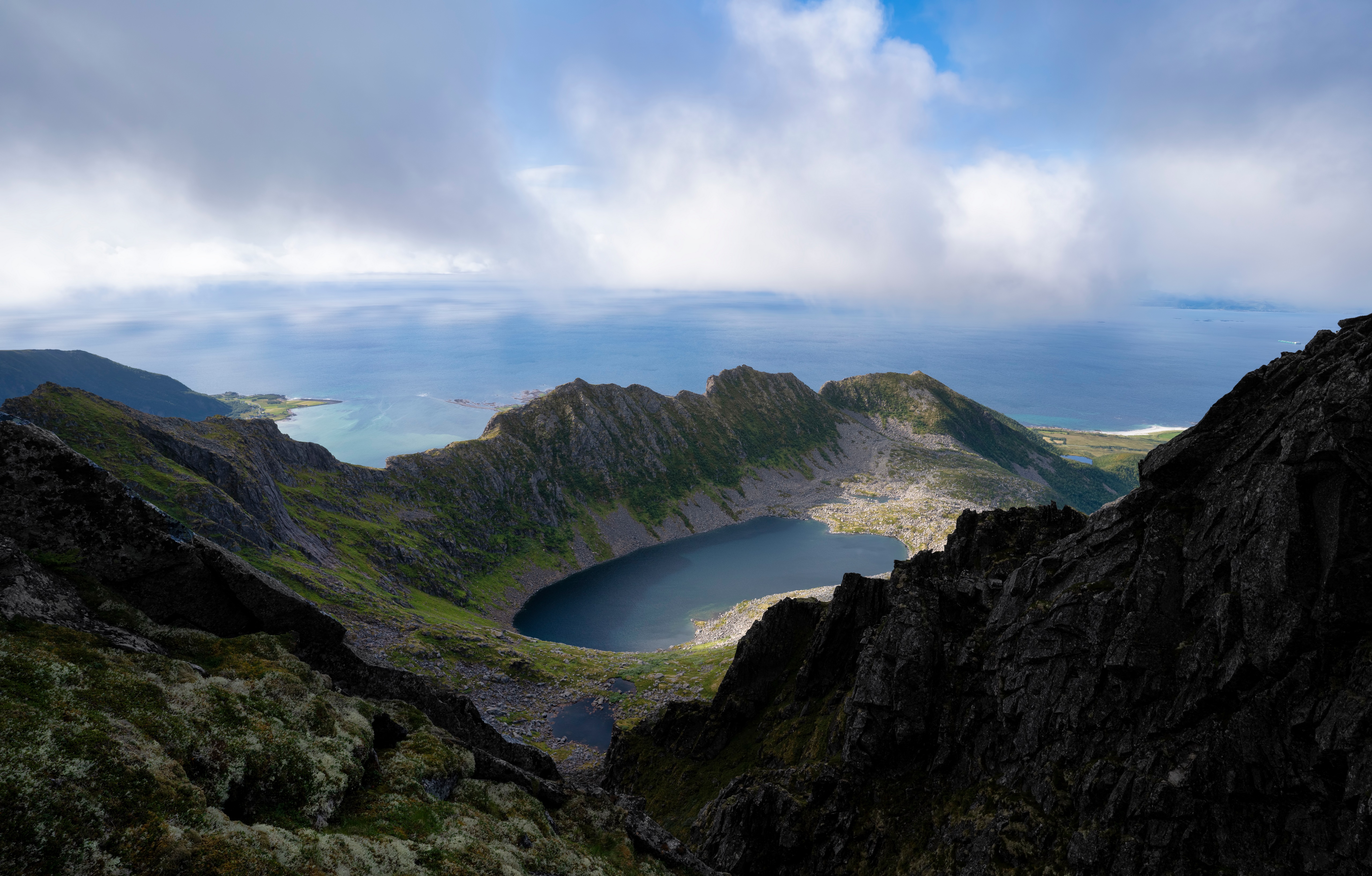 Trolldalsvatnet Lake and Mountains in Lofoten, Norway HD Wallpaper