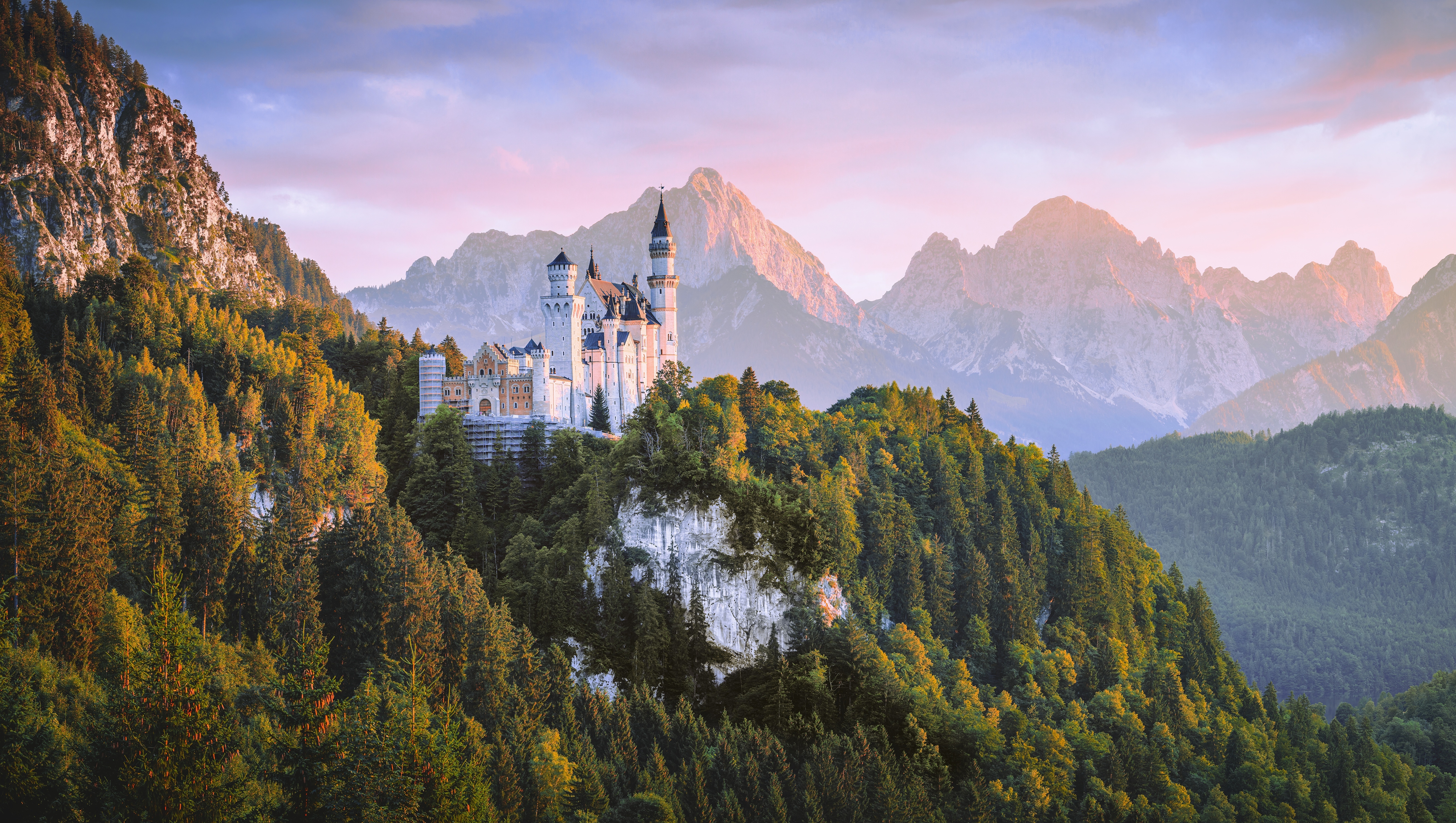 Neuschwanstein Castle in Bavaria, Germany HD Wallpaper