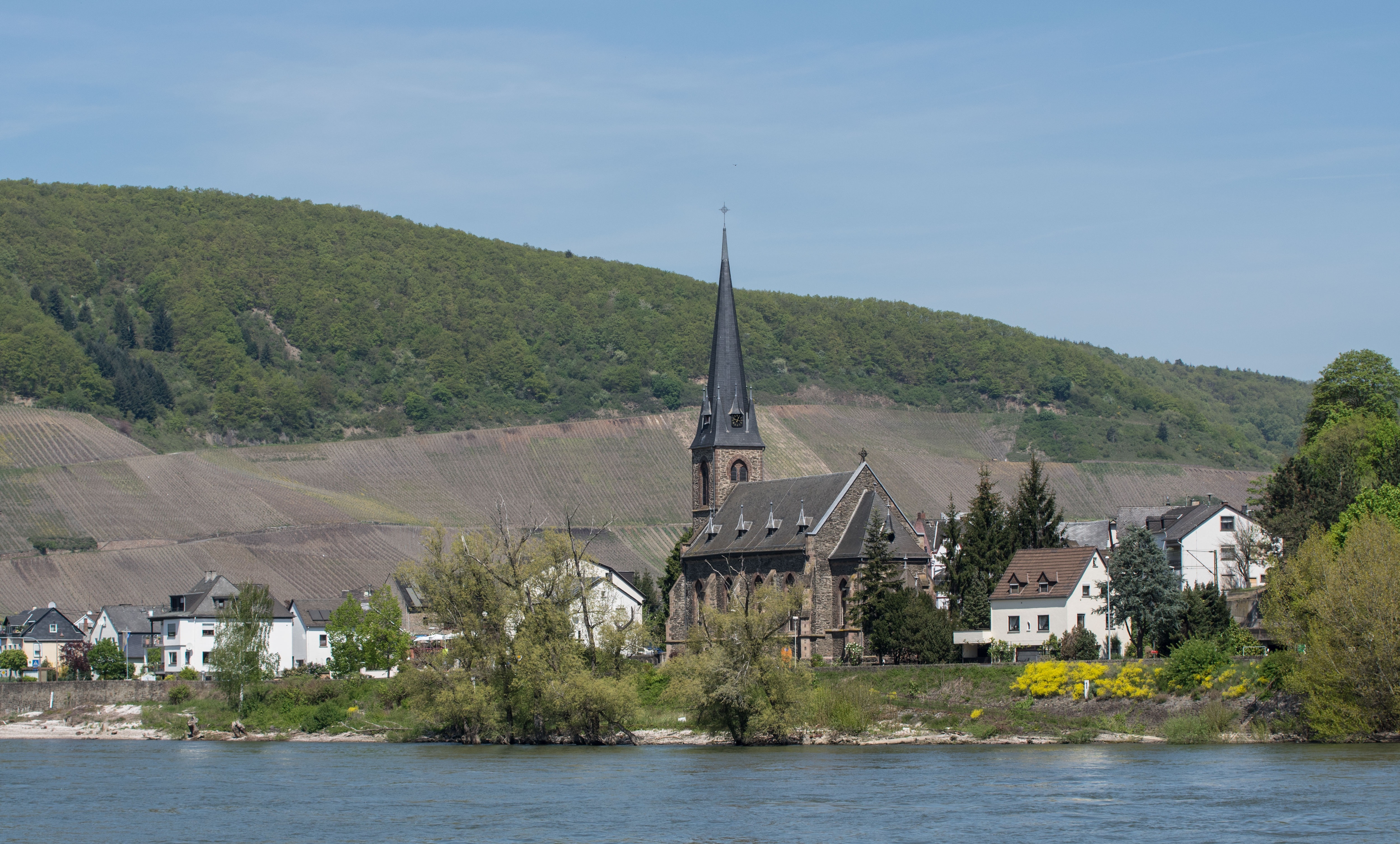 Church in Zell on the Rhine, Rhineland-Palatinate, Germany HD Wallpaper