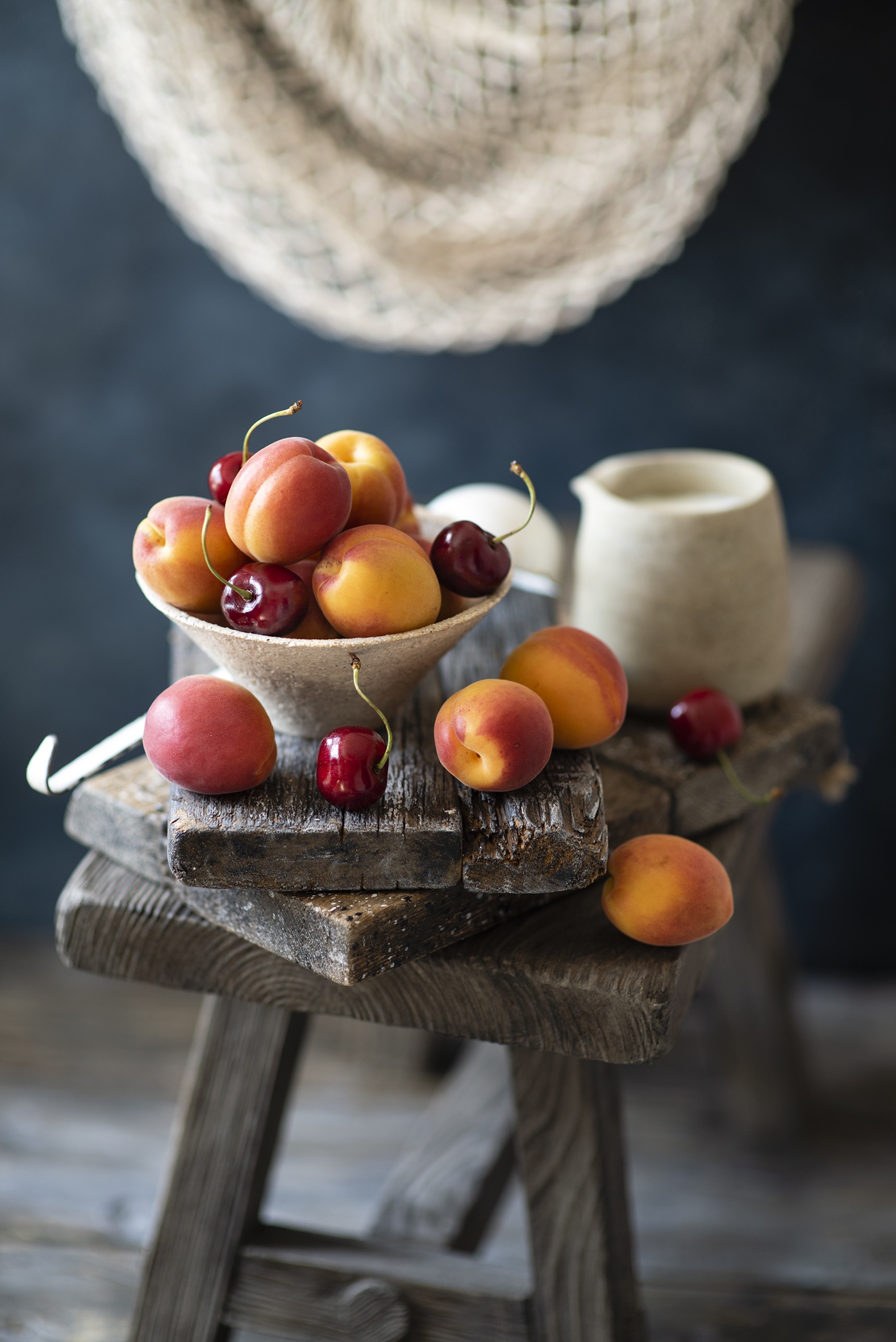 Apricots and cherries on wooden planks HD Phone Wallpaper