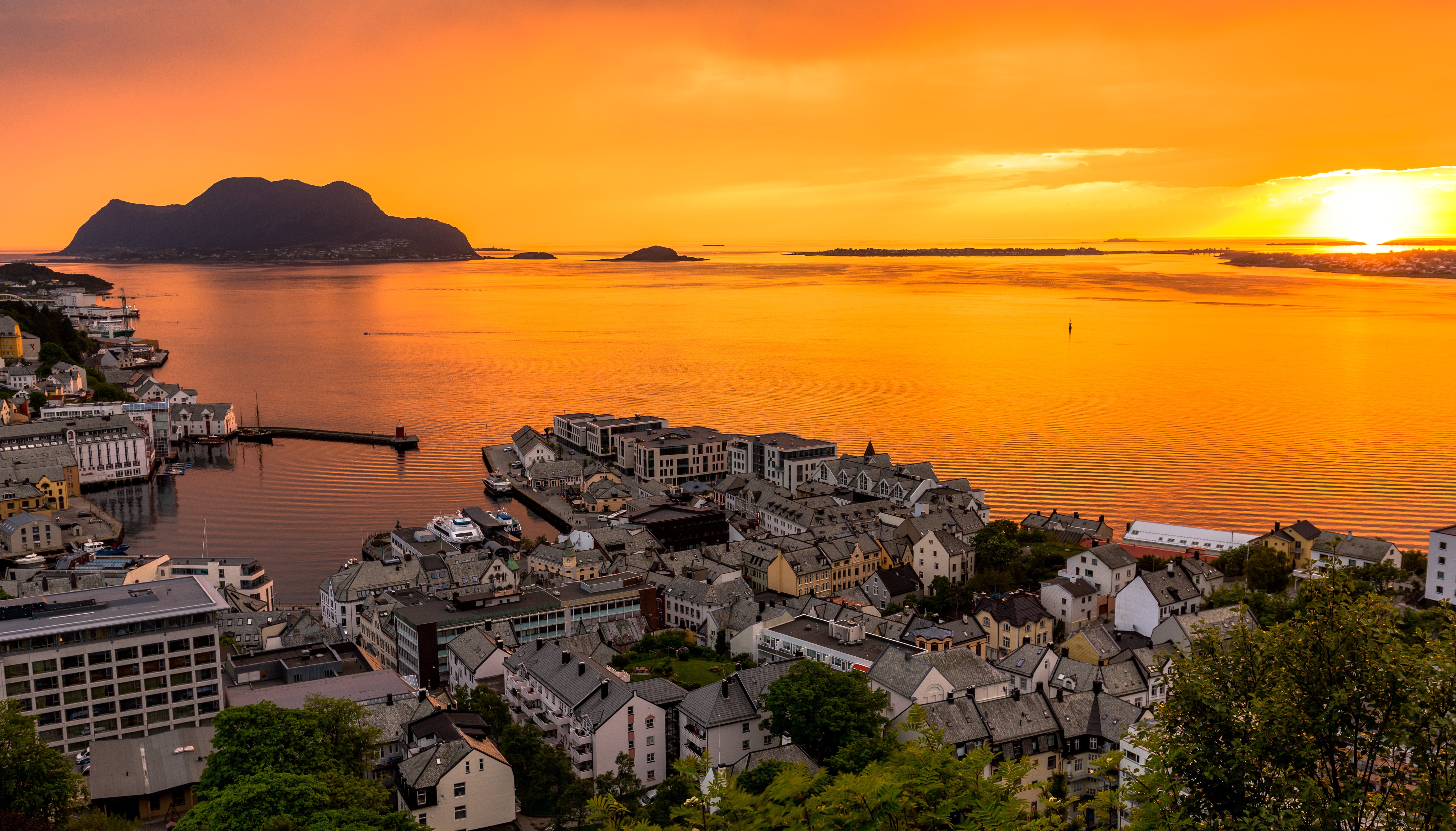 Alesund, Norway at Sunset HD Wallpaper