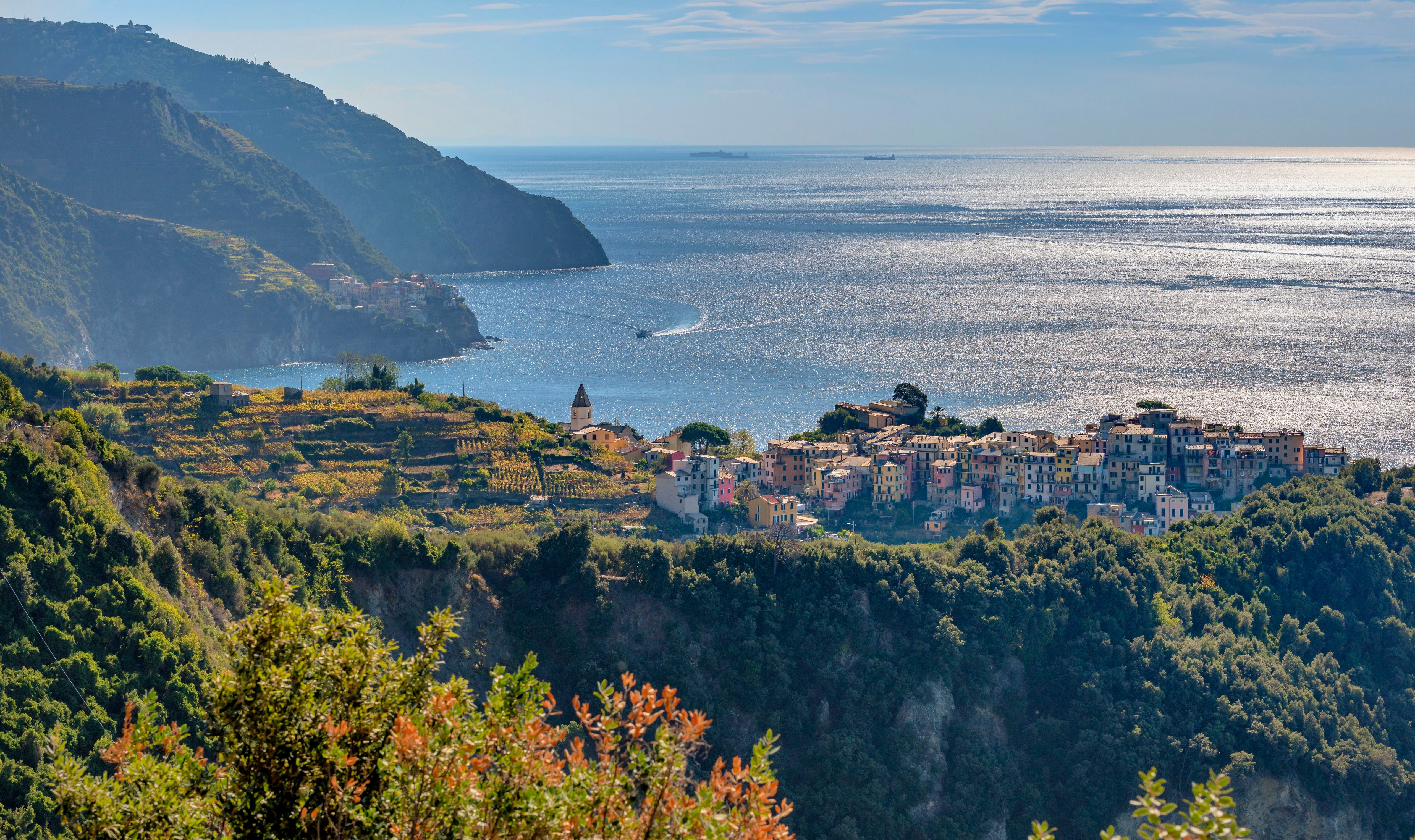 Corniglia, Italy: Coastal Village Overlooking the Sea HD Wallpaper
