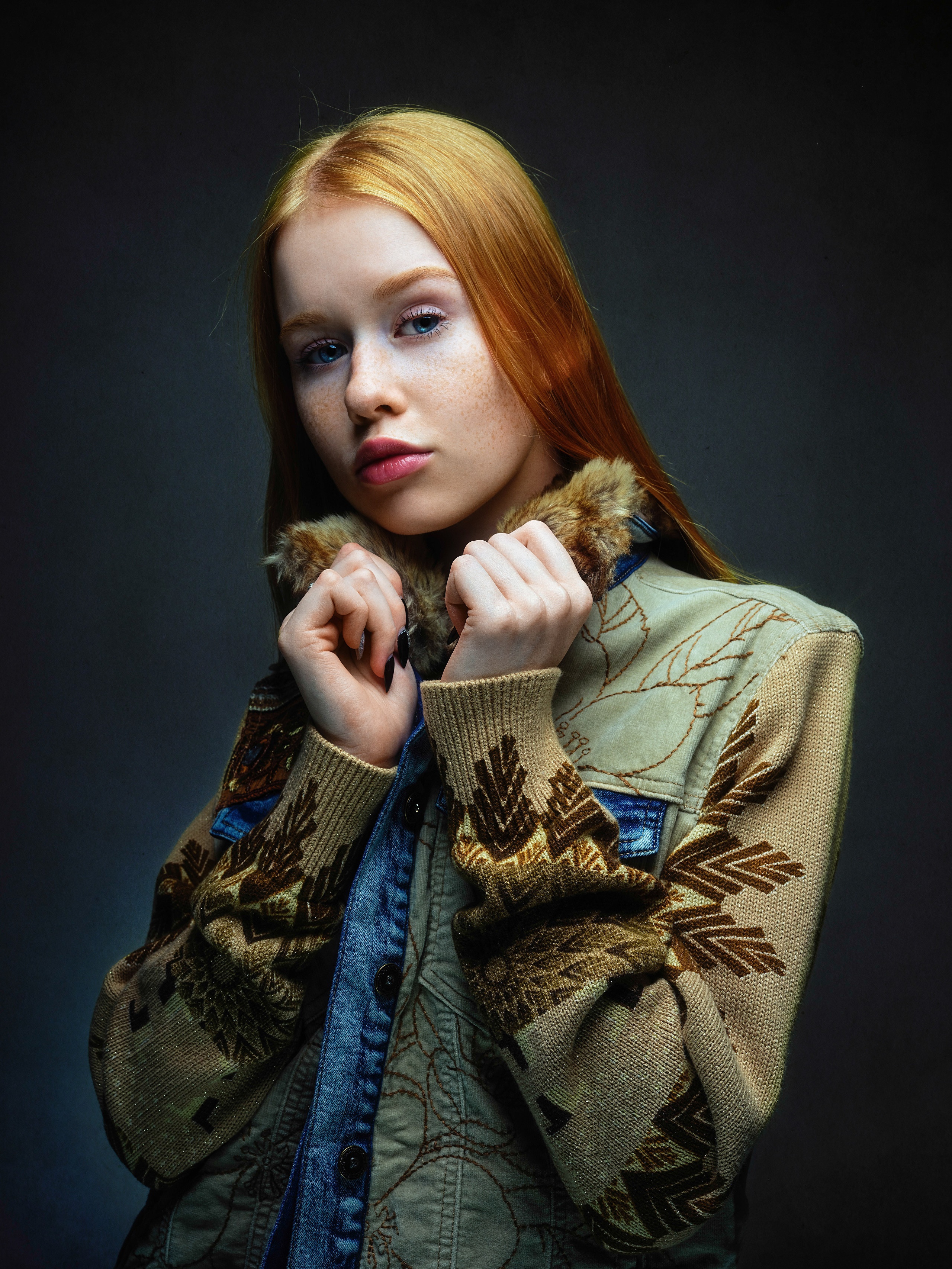Redhead girl with freckles in a jacket HD Phone Wallpaper