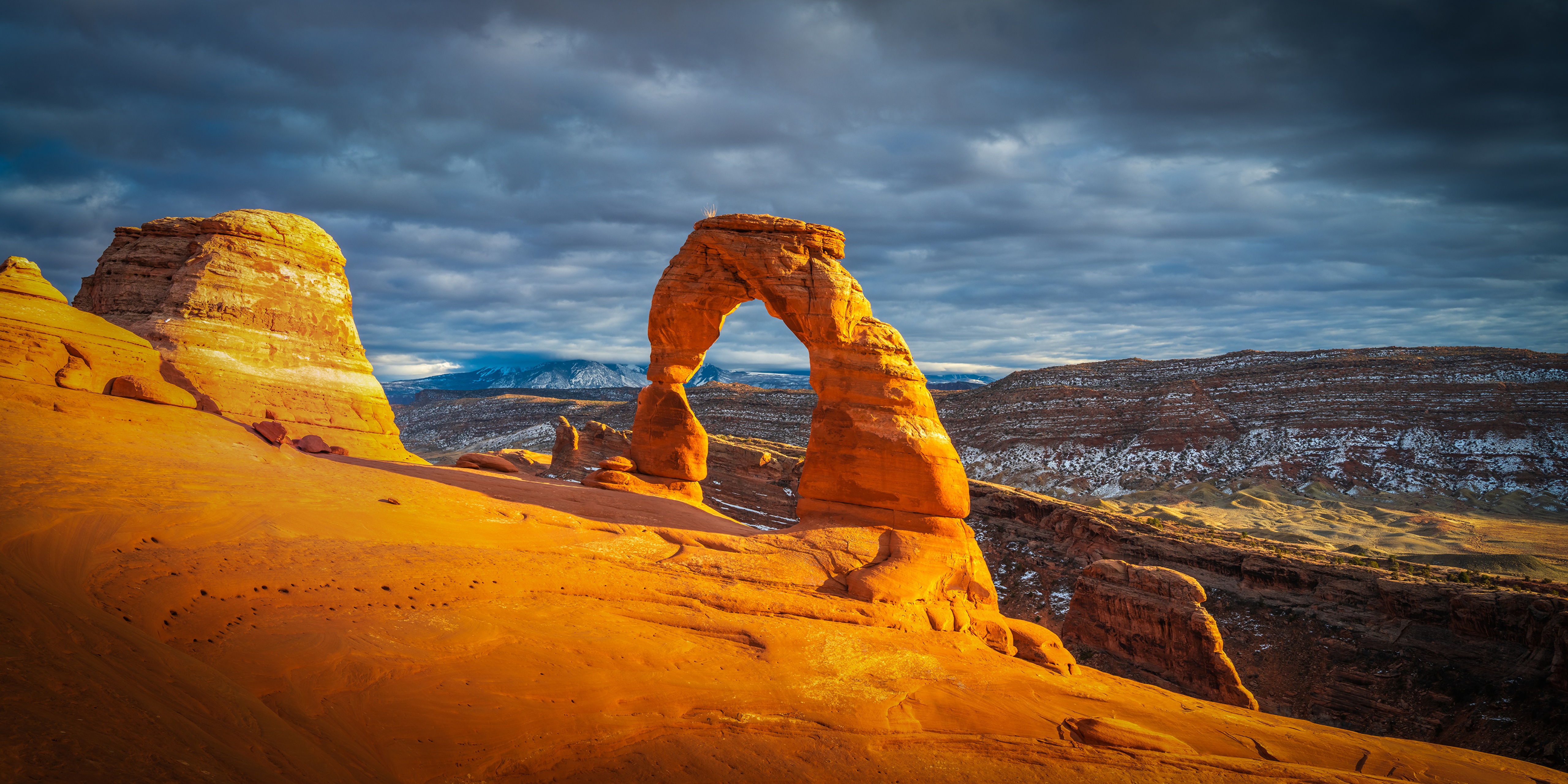 Delicate Arch in Arches National Park, Utah, USA HD Wallpaper