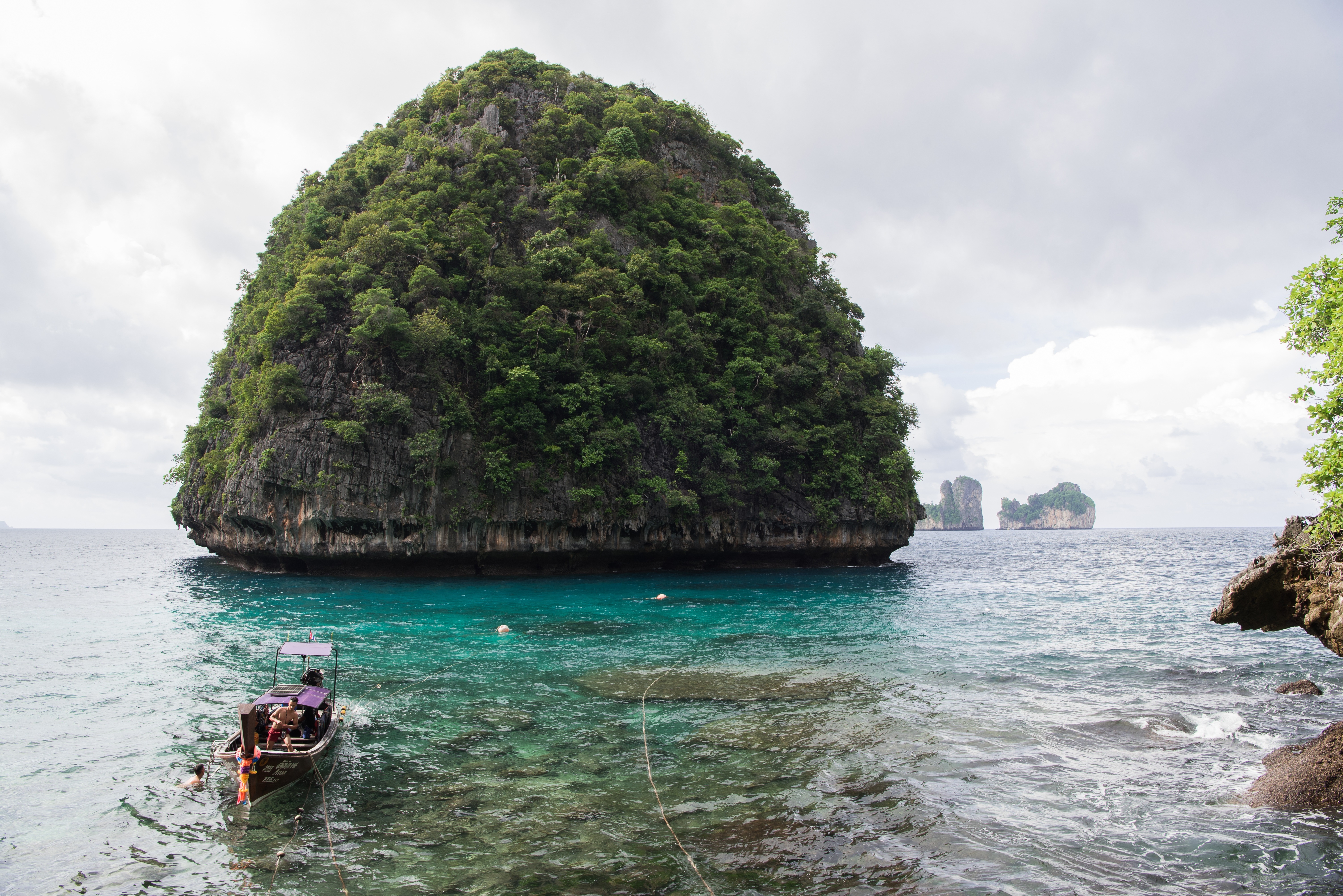 Island and boat in Krabi Province, Thailand HD Wallpaper