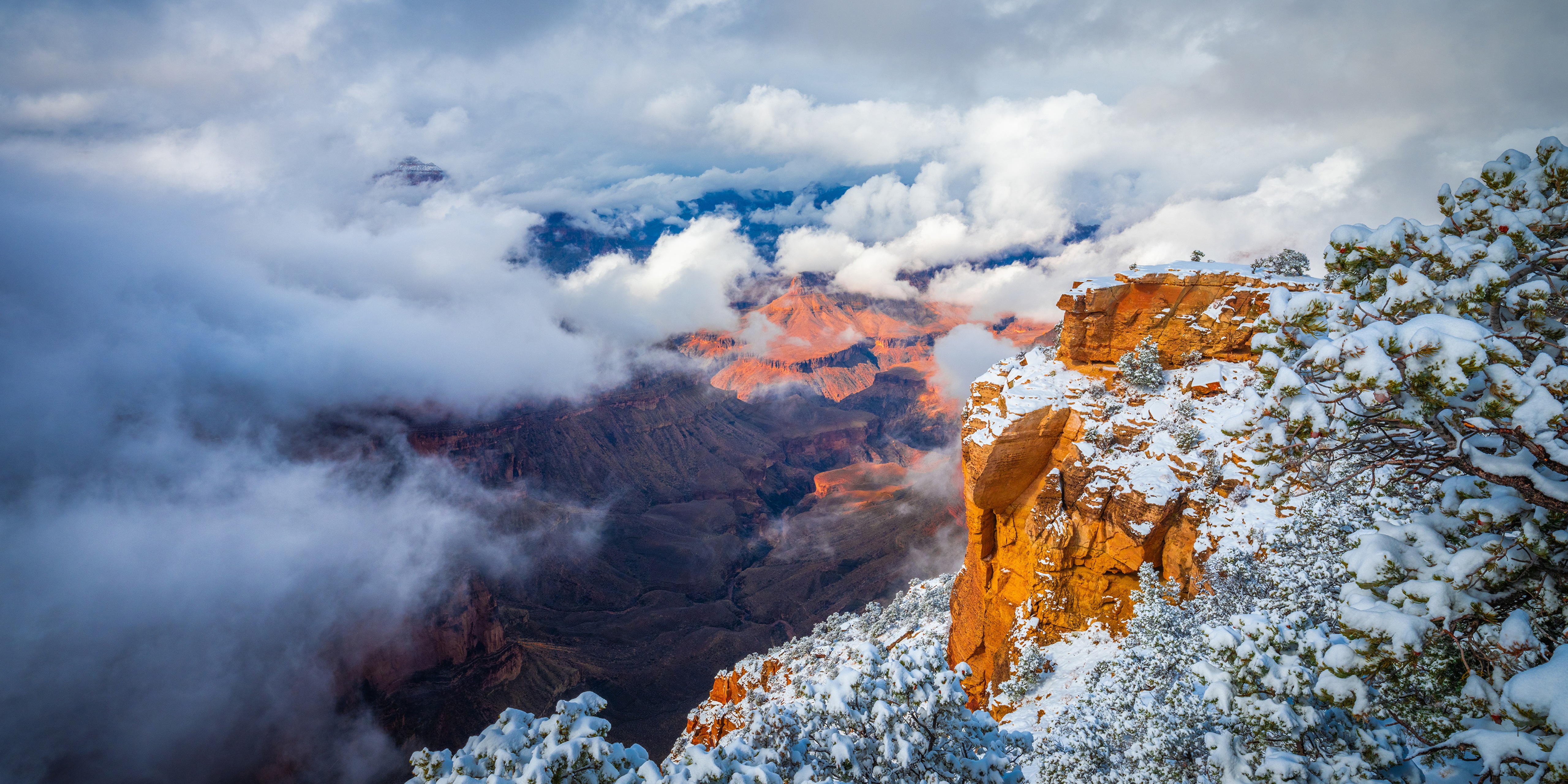 Grand Canyon National Park in Winter with Clouds HD Wallpaper