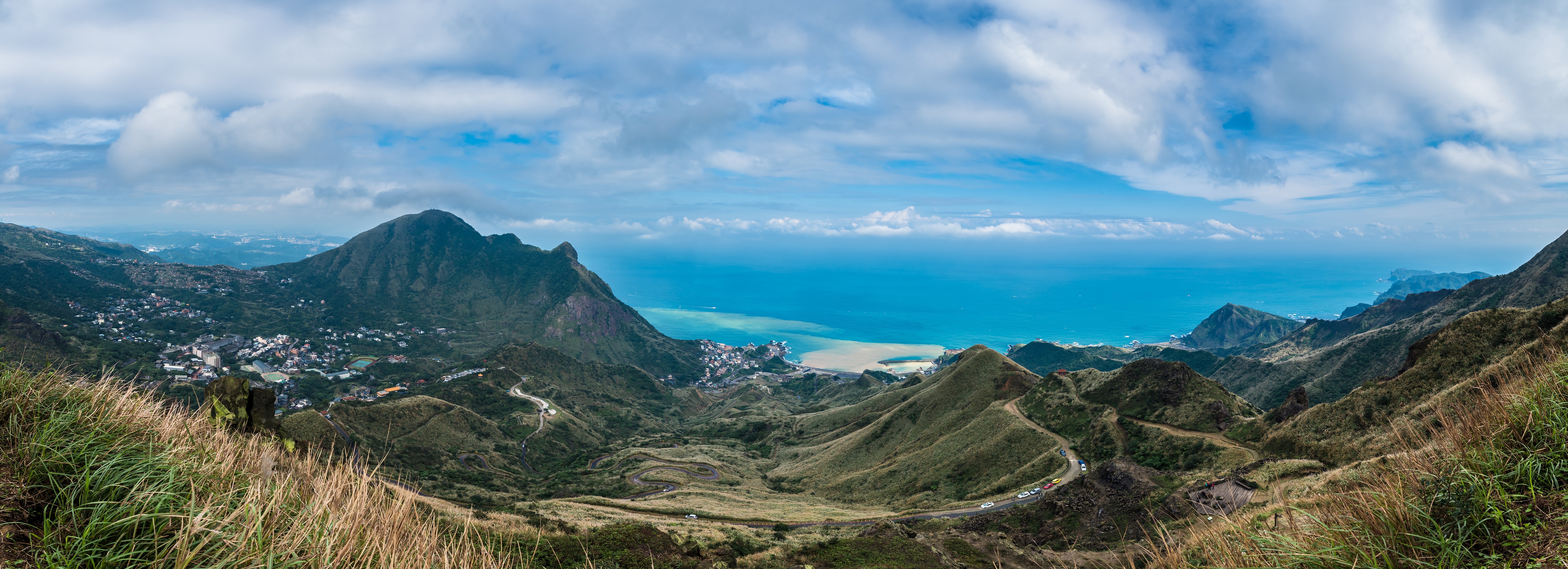 Panorama of Keelung Mountain, Taiwan Coast HD Wallpaper