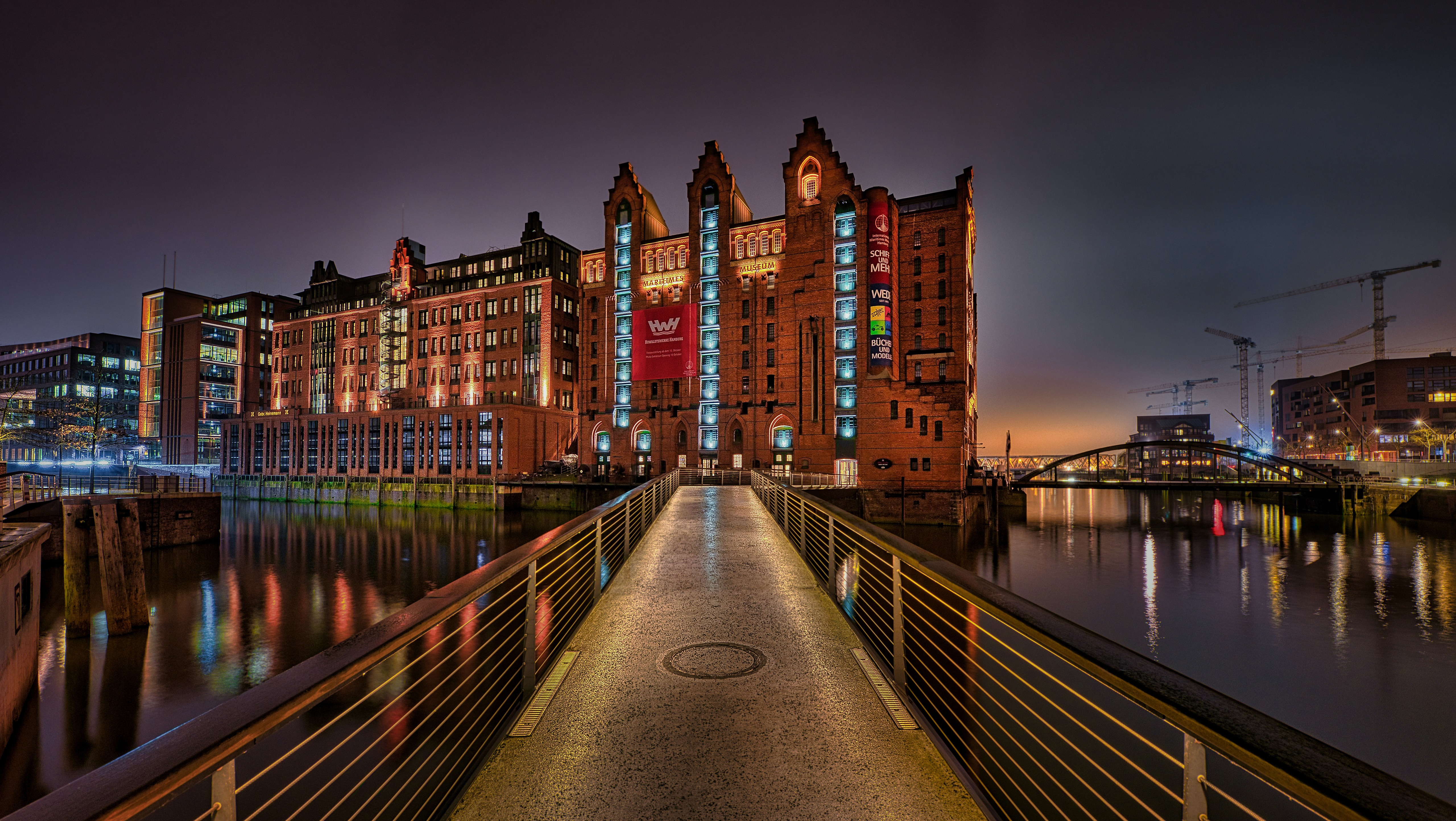 Hamburg Speicherstadt warehouse district at night HD Wallpaper
