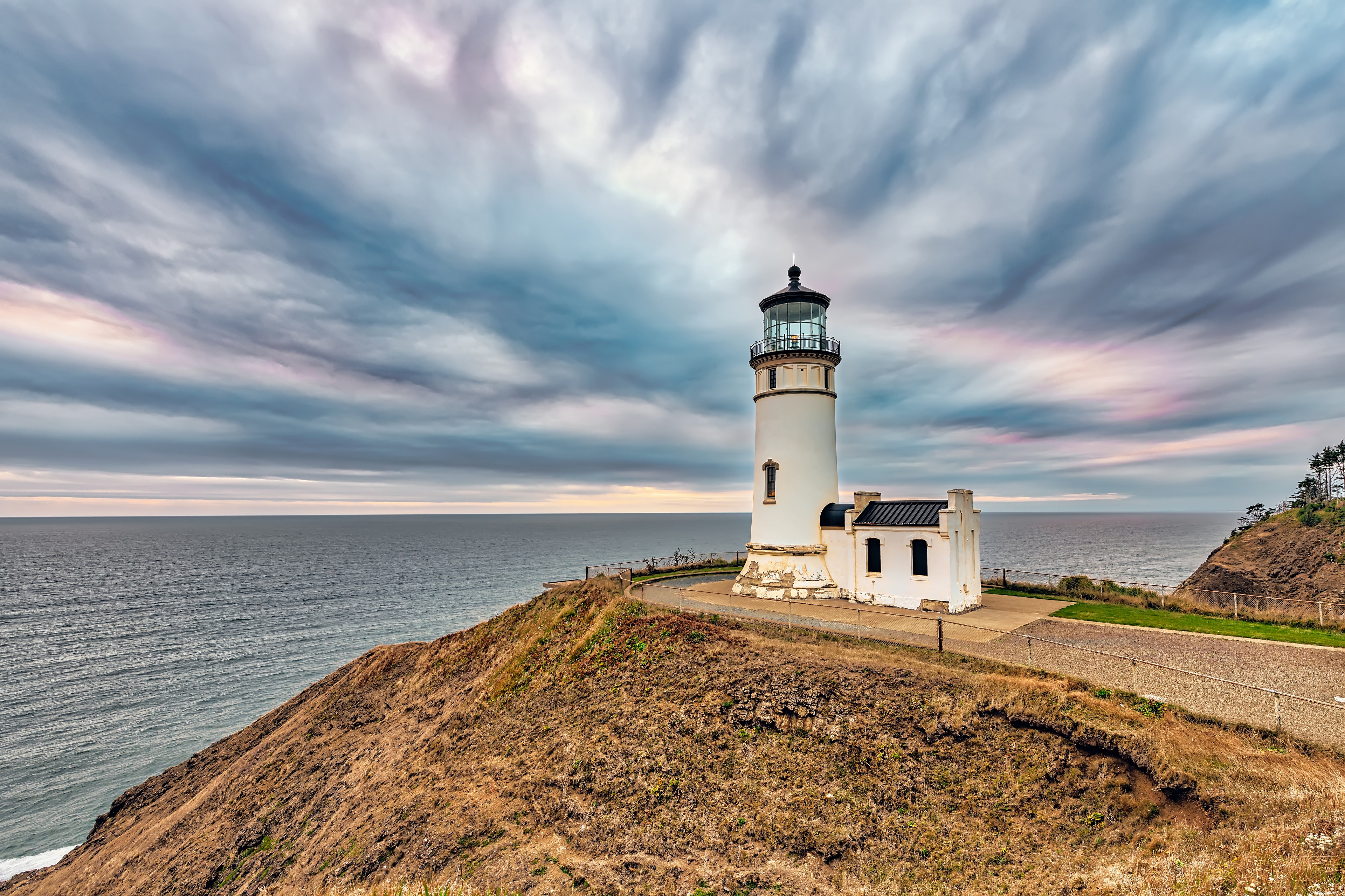 4K North Head Lighthouse on Washington Coast HD Wallpaper