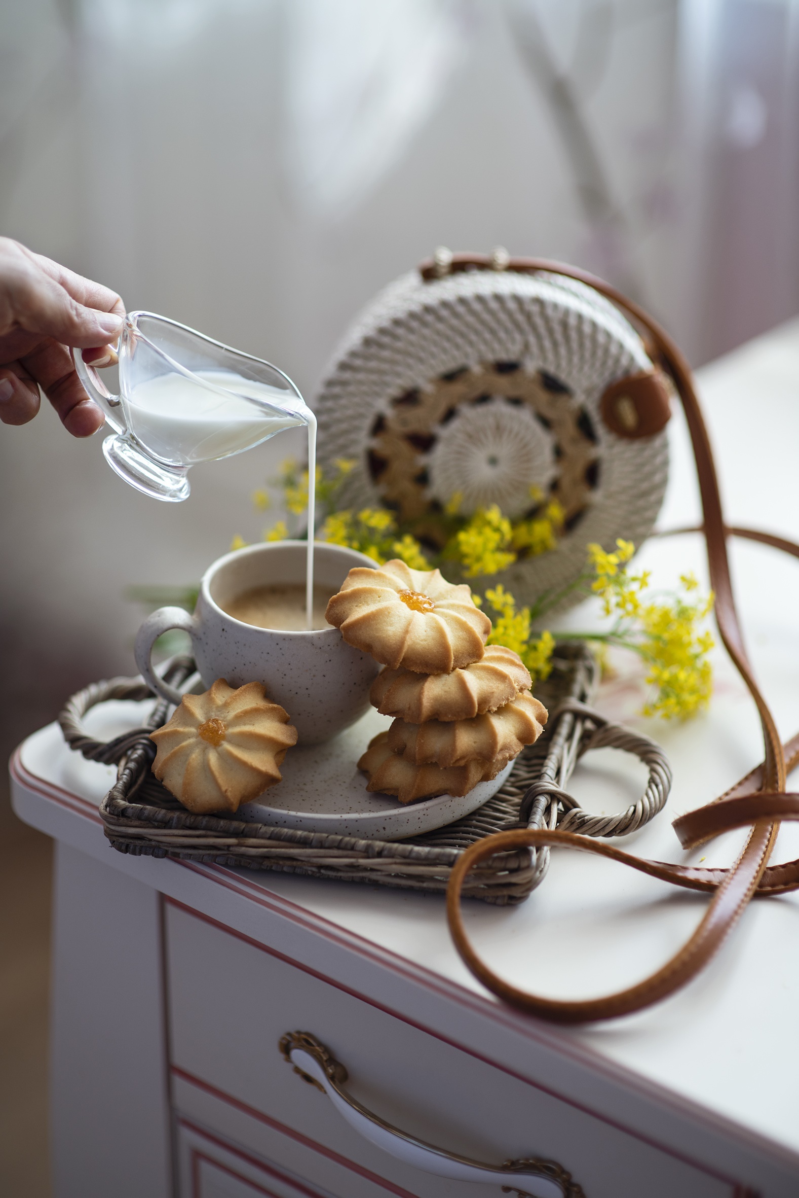 Pouring milk into coffee with cookies HD Phone Wallpaper
