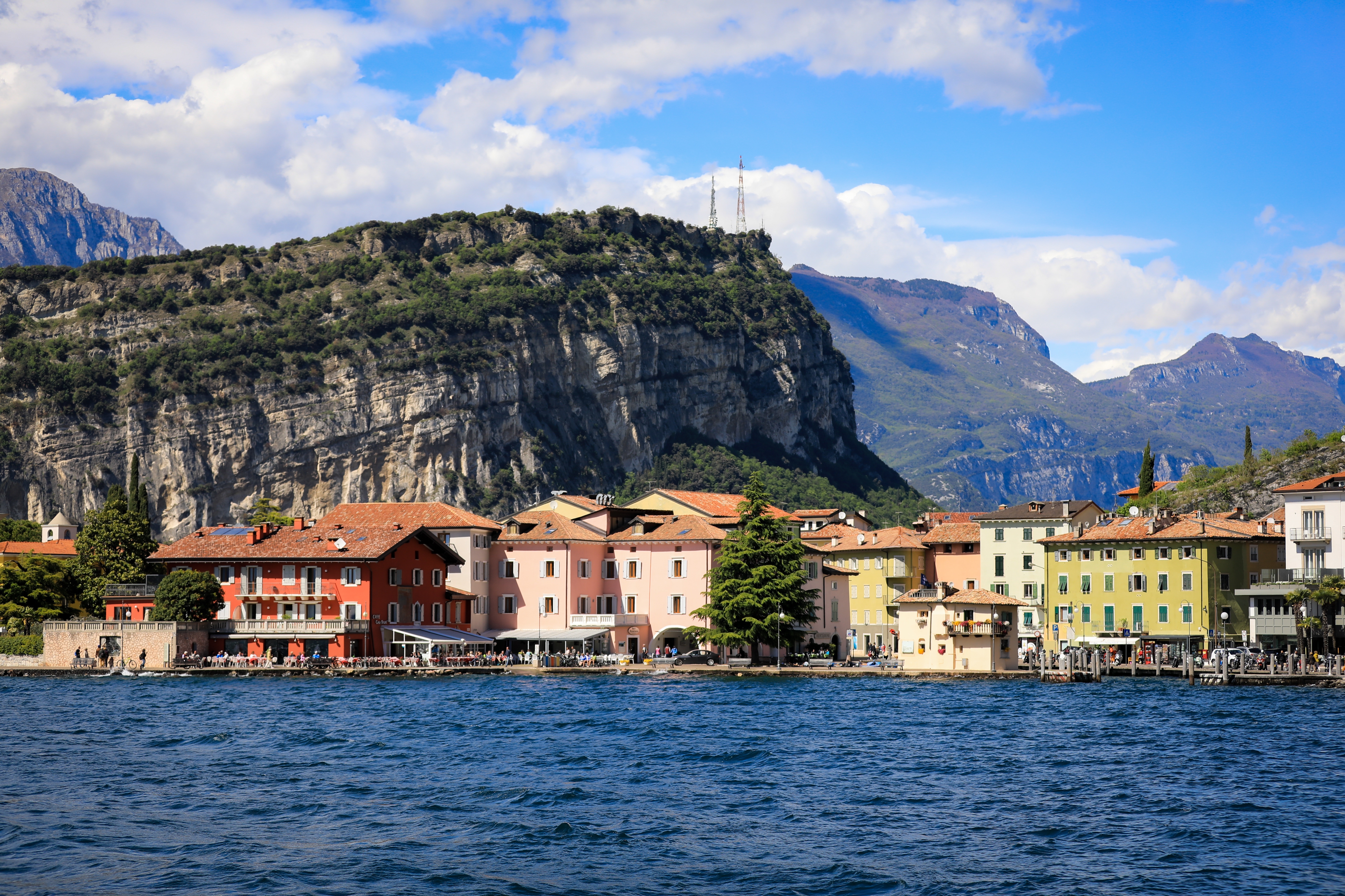 Lake Garda Italy Mountains and Houses HD Wallpaper