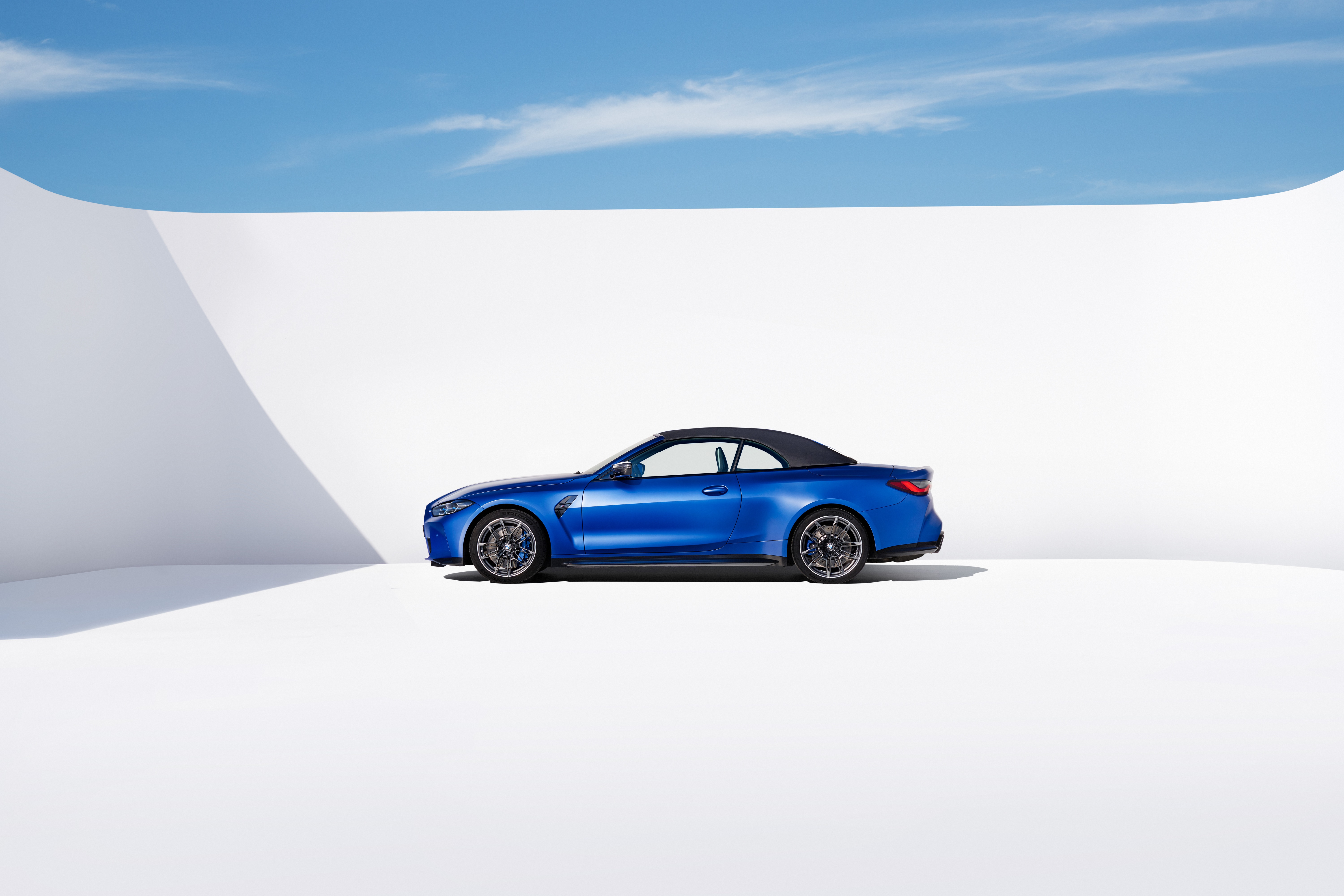 Blue BMW M4 Competition M xDrive Cabriolet HD Wallpaper