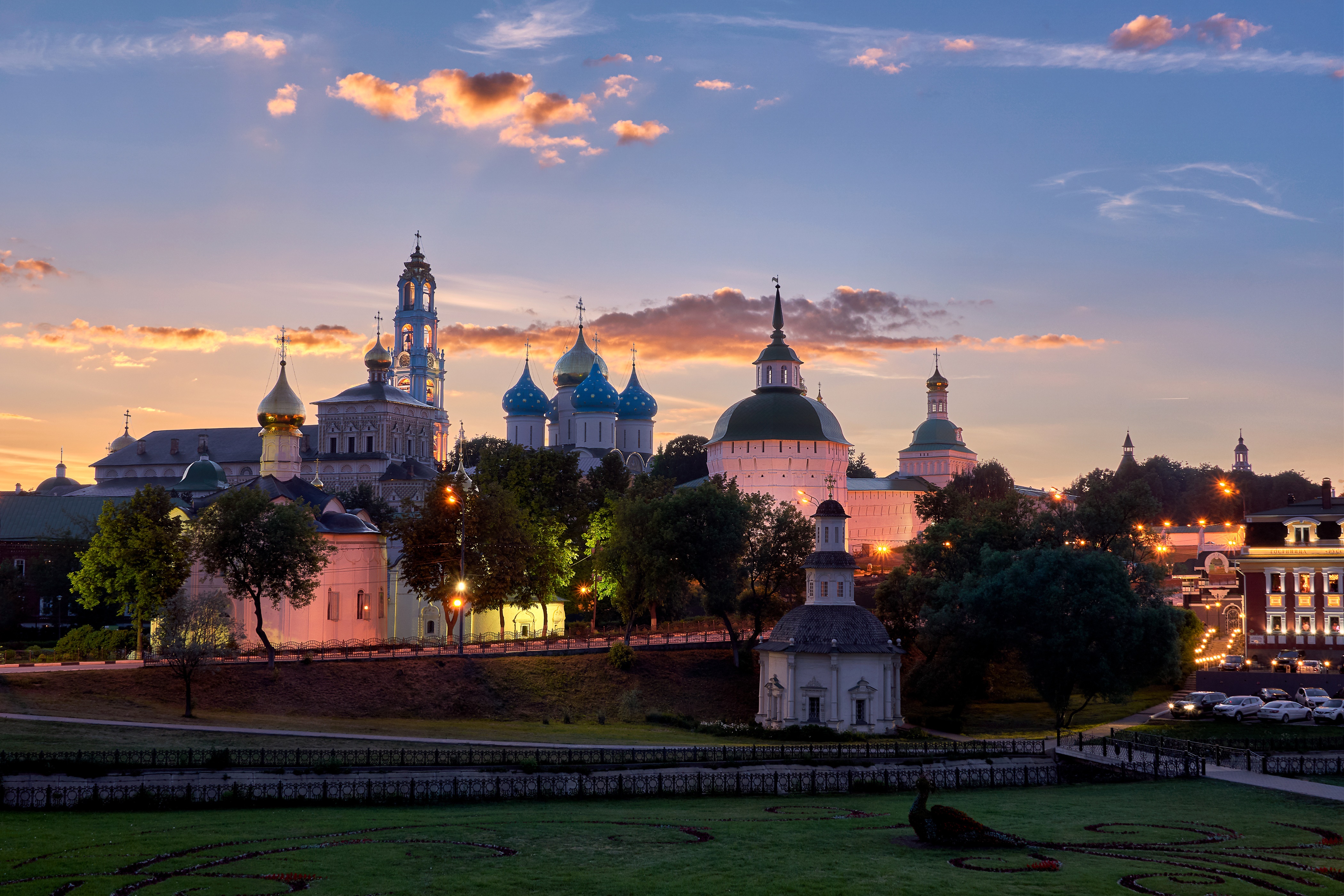 Trinity Lavra of St. Sergius, Sergiyev Posad, Russia at Evening HD Wallpaper