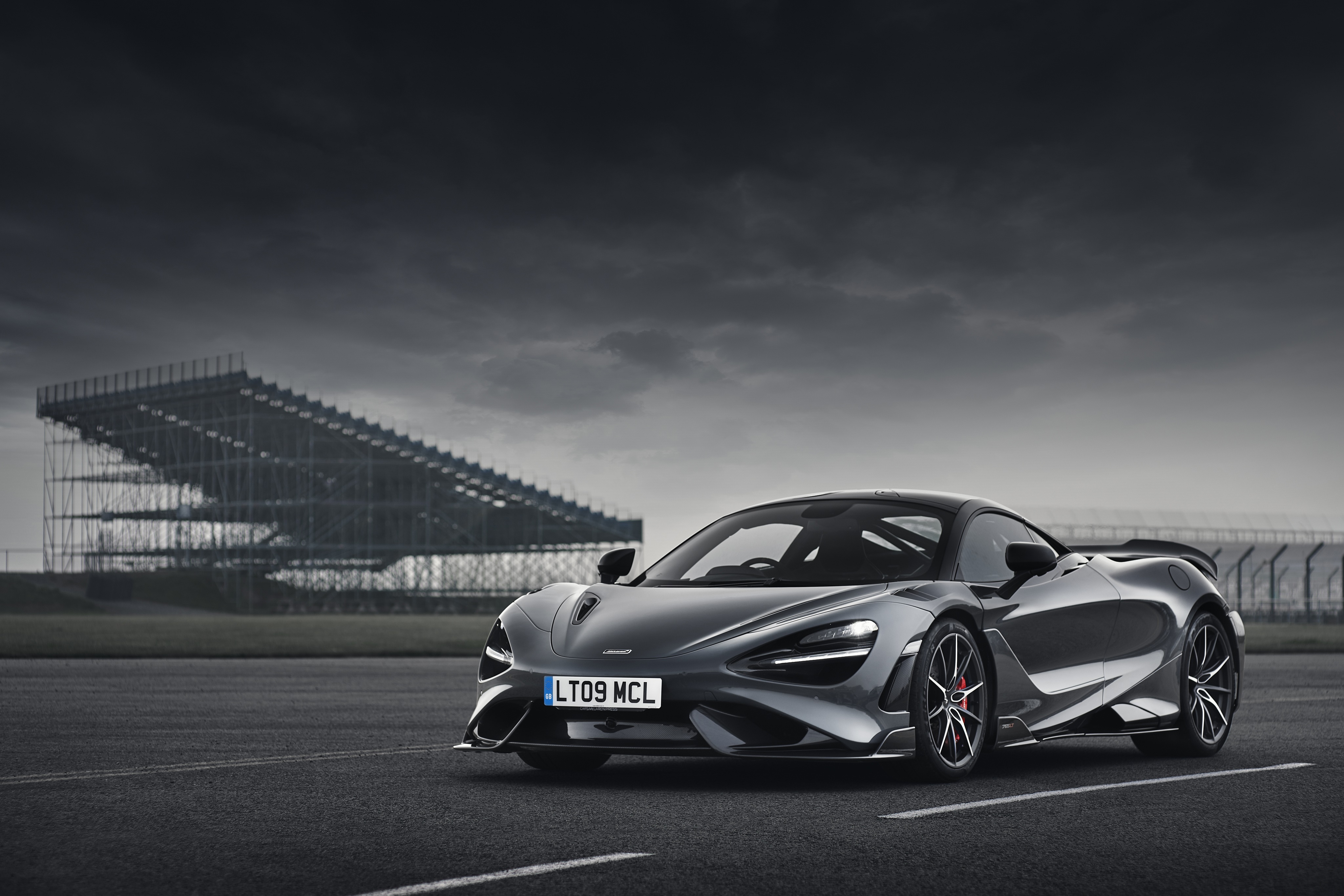 4K McLaren 765LT Grey Metallic HD Wallpaper
