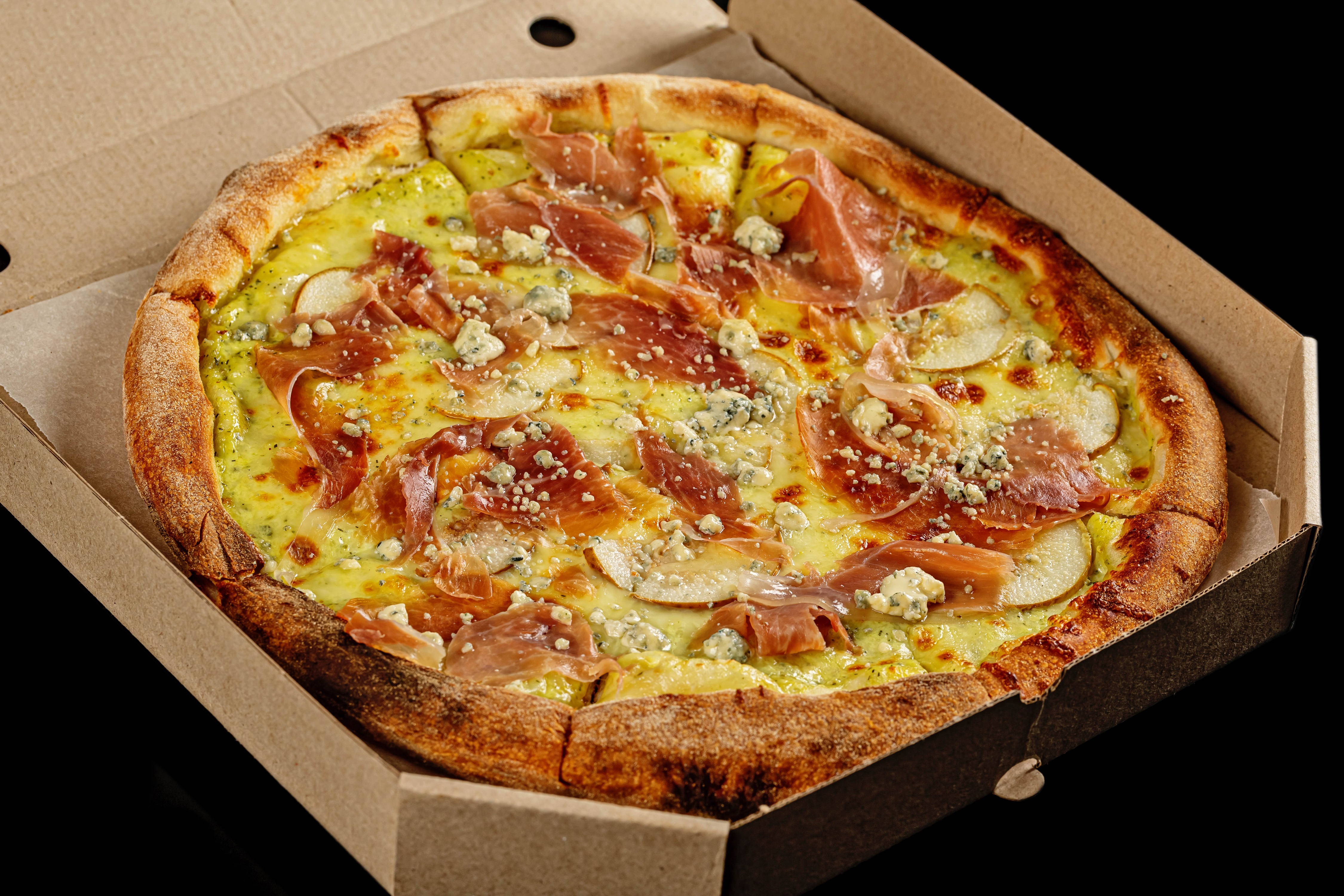 Pizza in a cardboard box HD Wallpaper