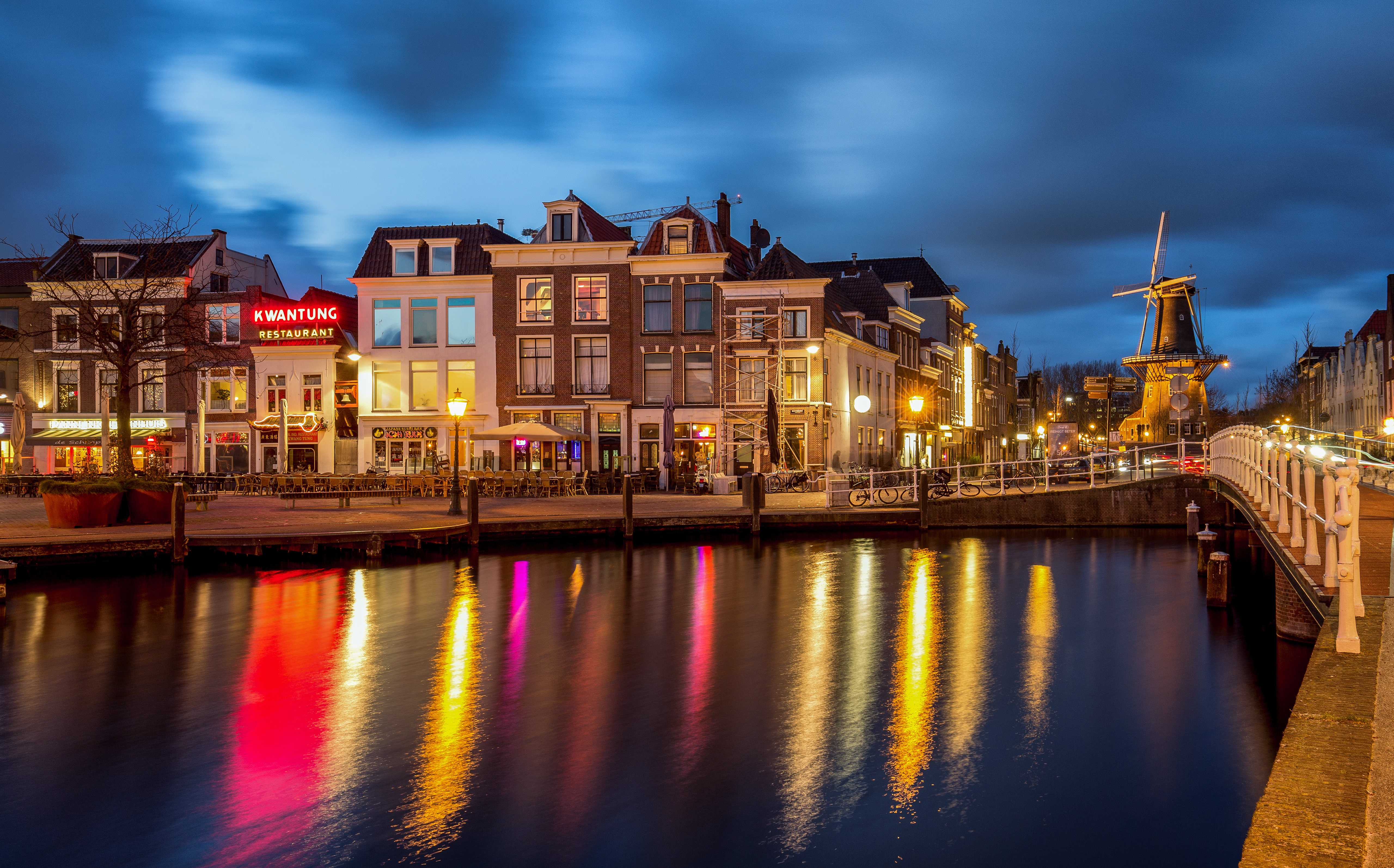 Leiden, Netherlands Waterfront Canal at Dusk HD Wallpaper