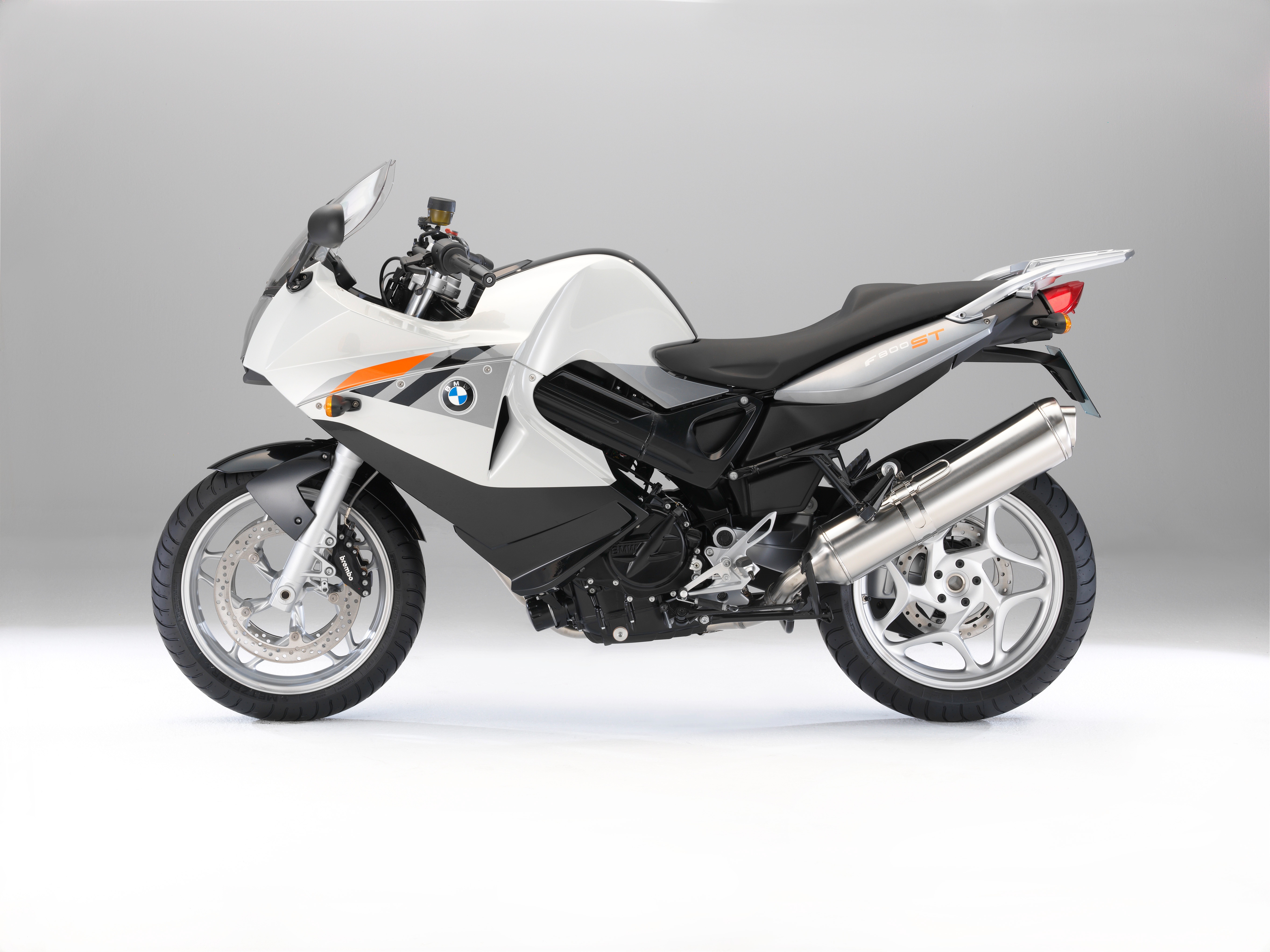 BMW F 800 ST Motorcycle HD Wallpaper