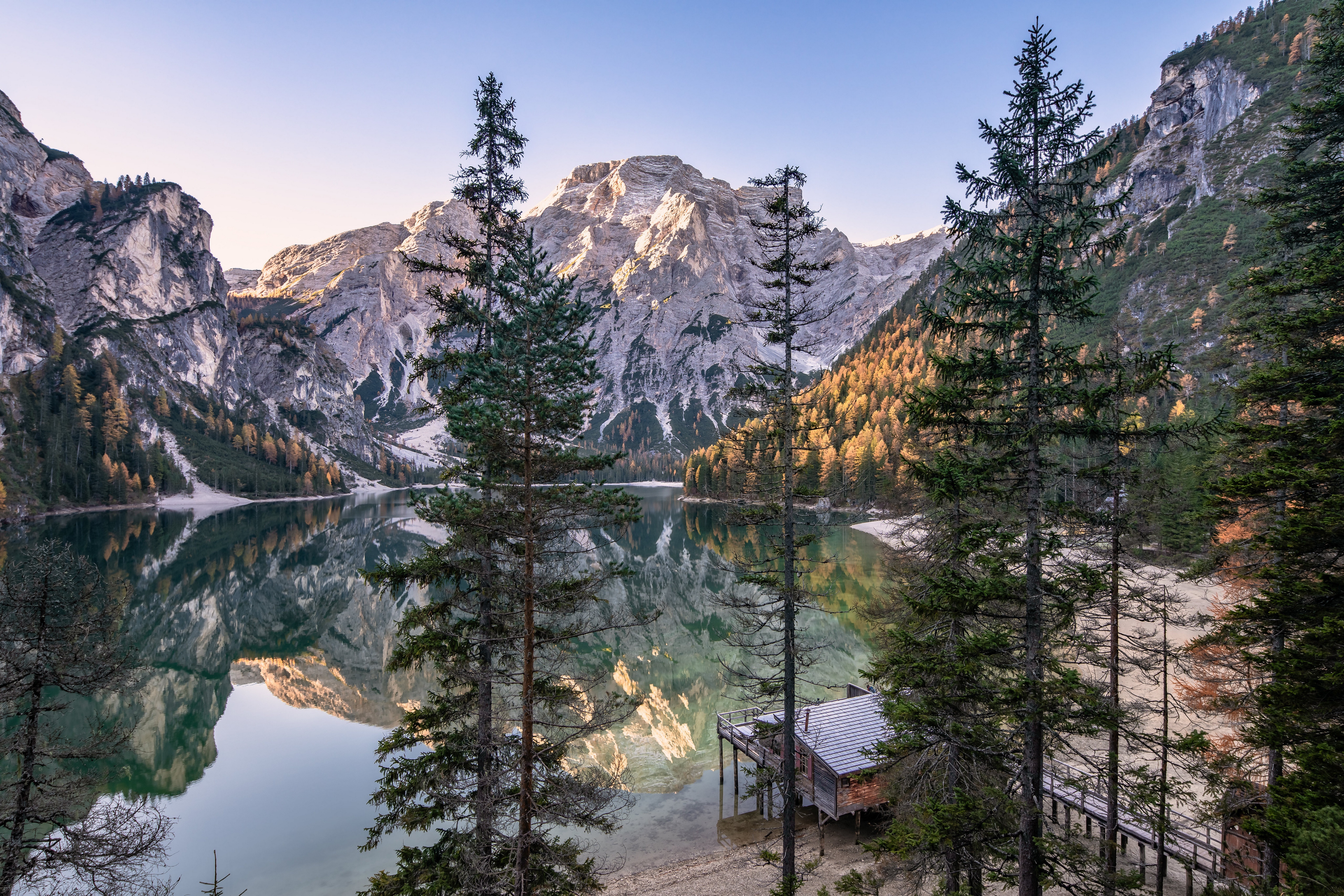 Lake in the Dolomites, South Tyrol, Italy HD Wallpaper