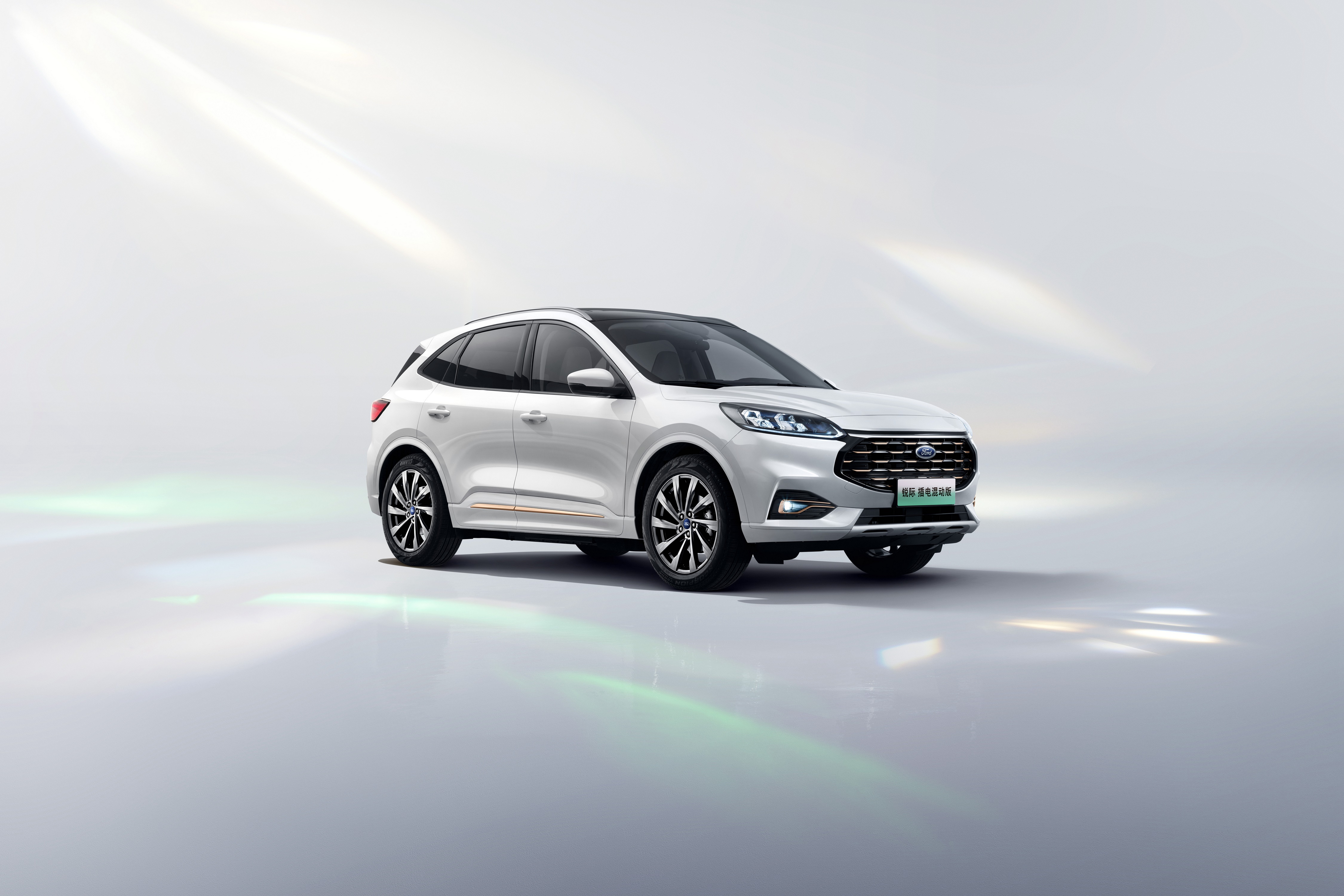White 2021 Ford Escape PHEV (China) HD Wallpaper