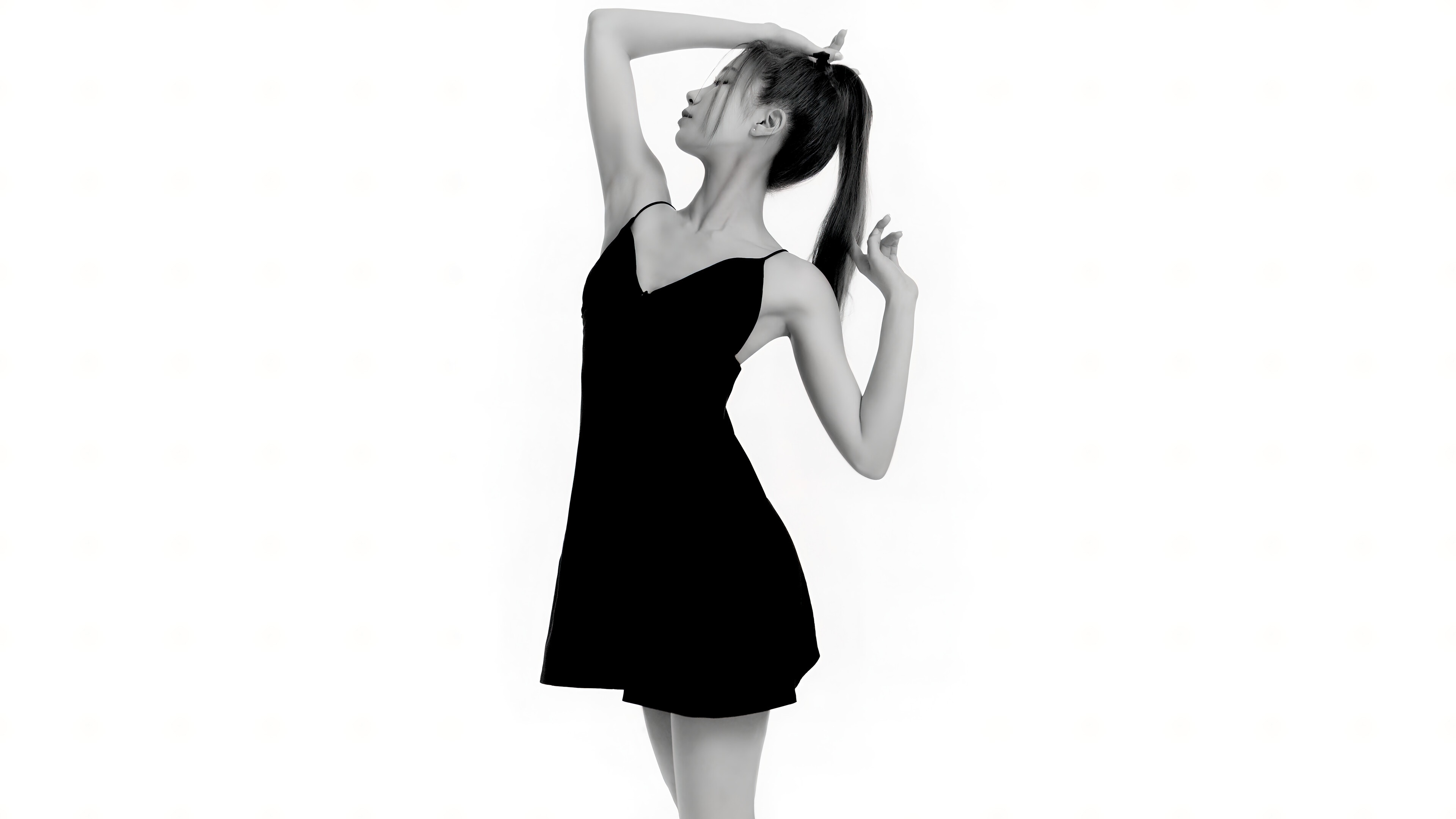 Kazuha from Le Sserafim in black dress 4K HD Wallpaper