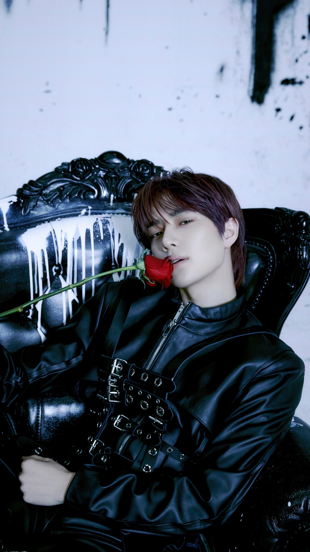 Choi Beom-gyu from TXT holding a rose HD Phone Wallpaper