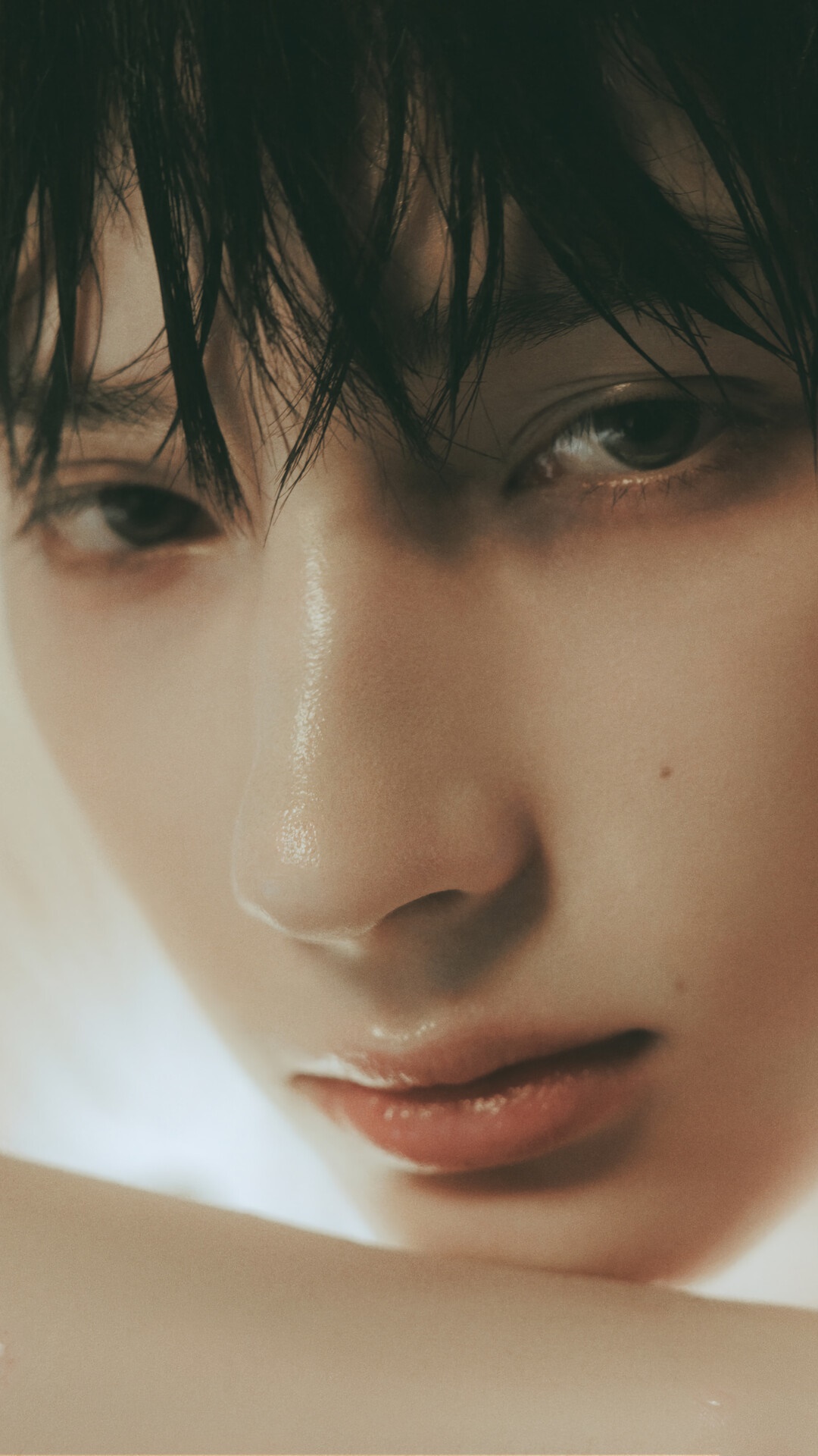 Huening Kai from TXT HD Phone Wallpaper