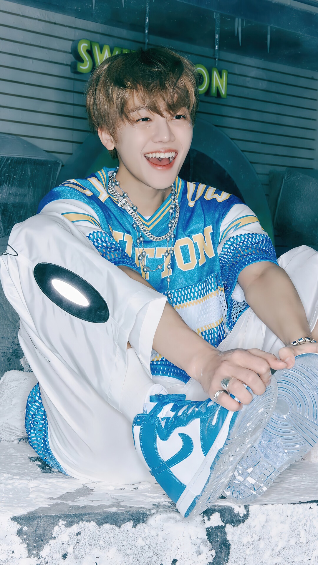 Jaemin from NCT DREAM in Glitch Mode concept HD Phone Wallpaper