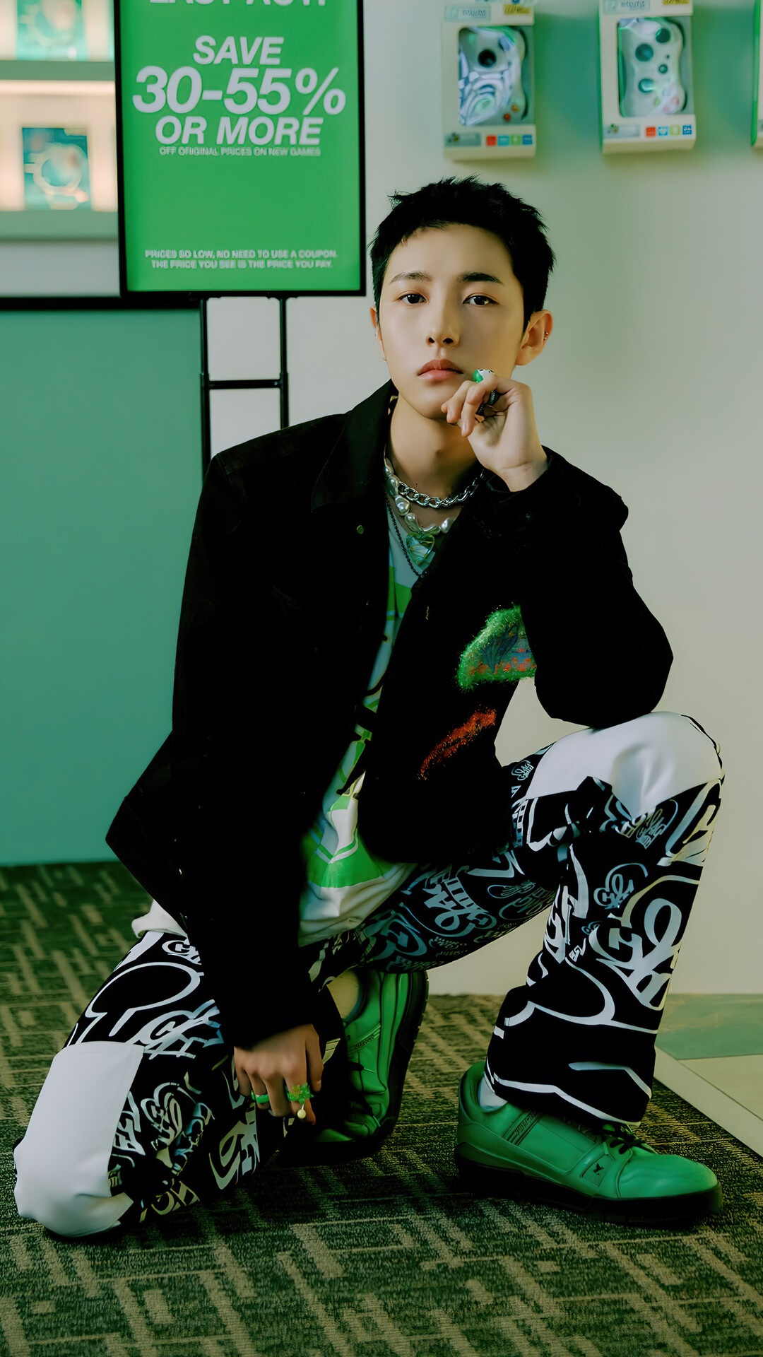 Renjun from NCT DREAM Glitch Mode HD Phone Wallpaper