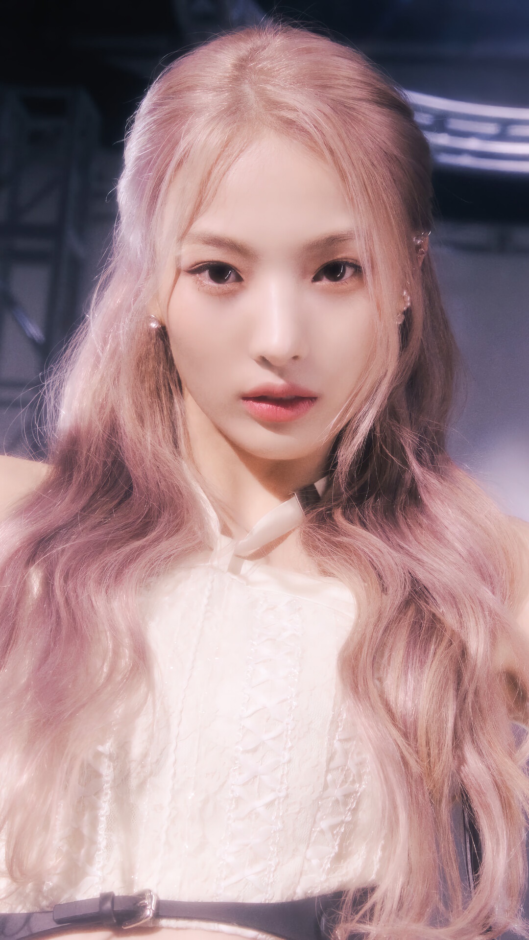 Jinni from NMIXX HD Phone Wallpaper
