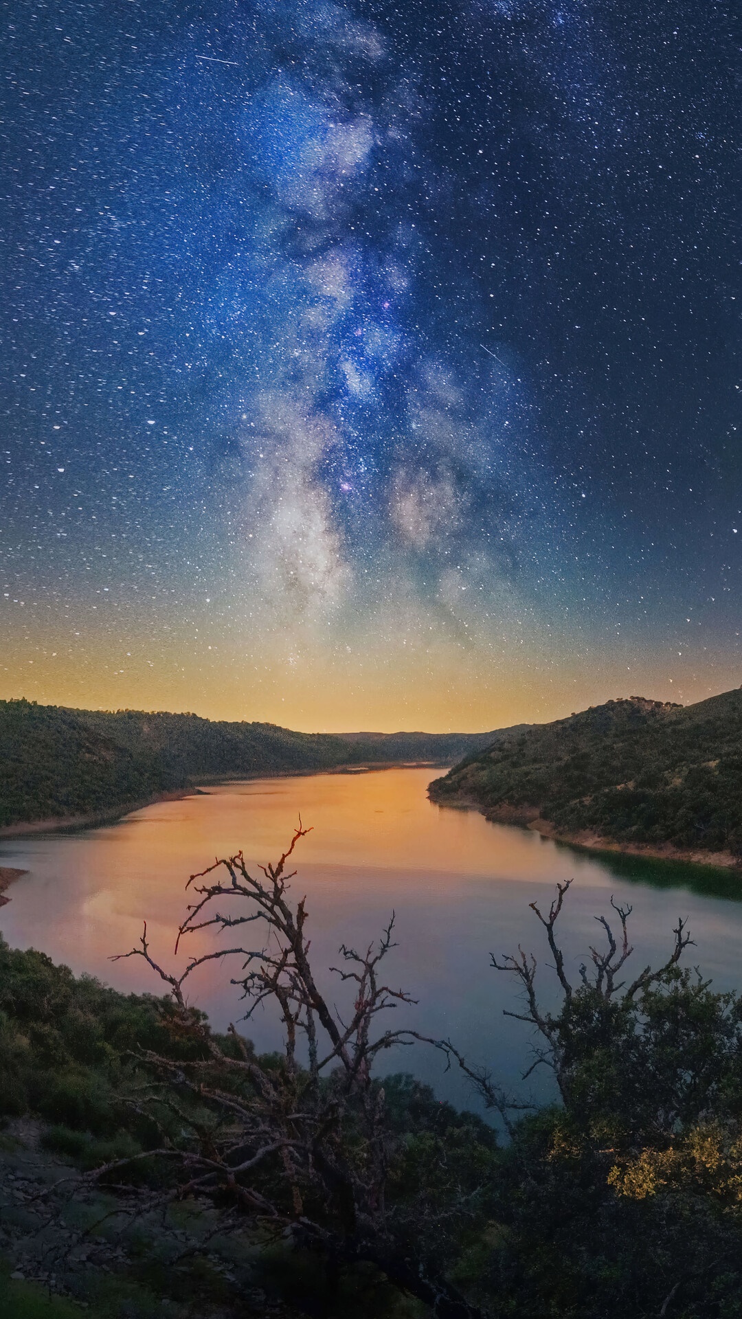 Milky Way over a lake at night HD Phone Wallpaper