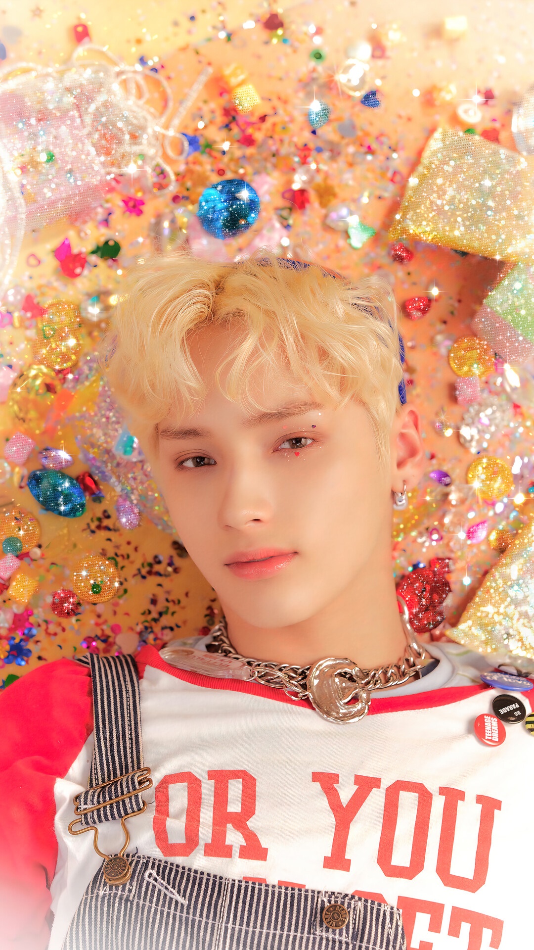 Huening Kai from TXT LOSER=LOVER HD Phone Wallpaper