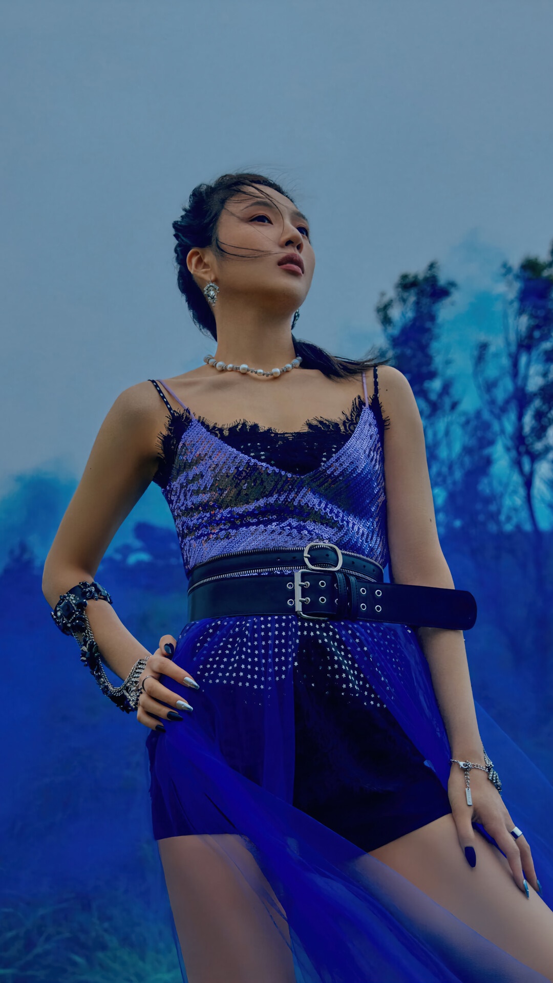 Joy from Red Velvet in a blue outfit HD Phone Wallpaper