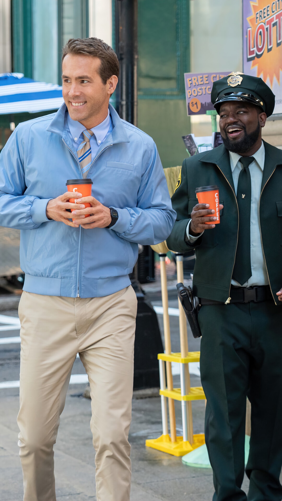 Ryan Reynolds and Lil Rel Howery in Free Guy HD Phone Wallpaper