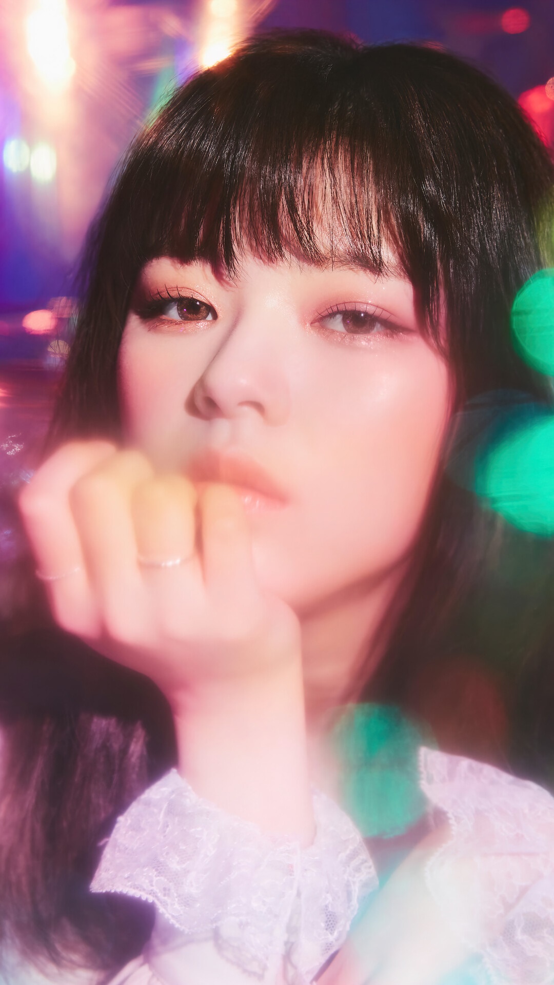 Jeongyeon from TWICE with colorful bokeh lights HD Phone Wallpaper