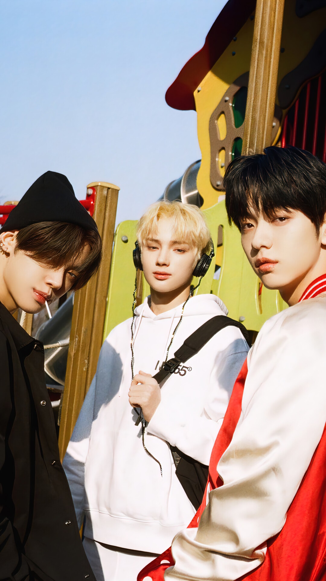 TXT members on a playground HD Phone Wallpaper