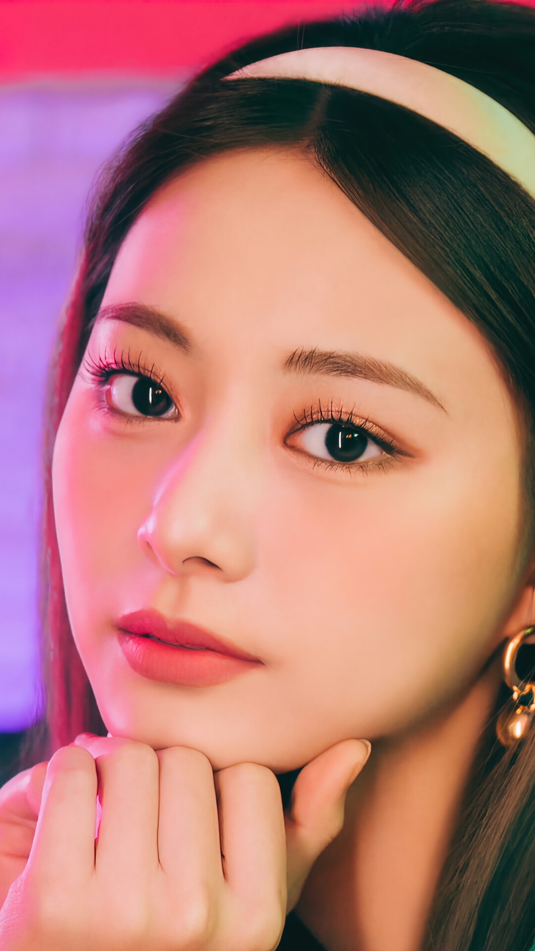 Tzuyu from TWICE Close-Up HD Phone Wallpaper